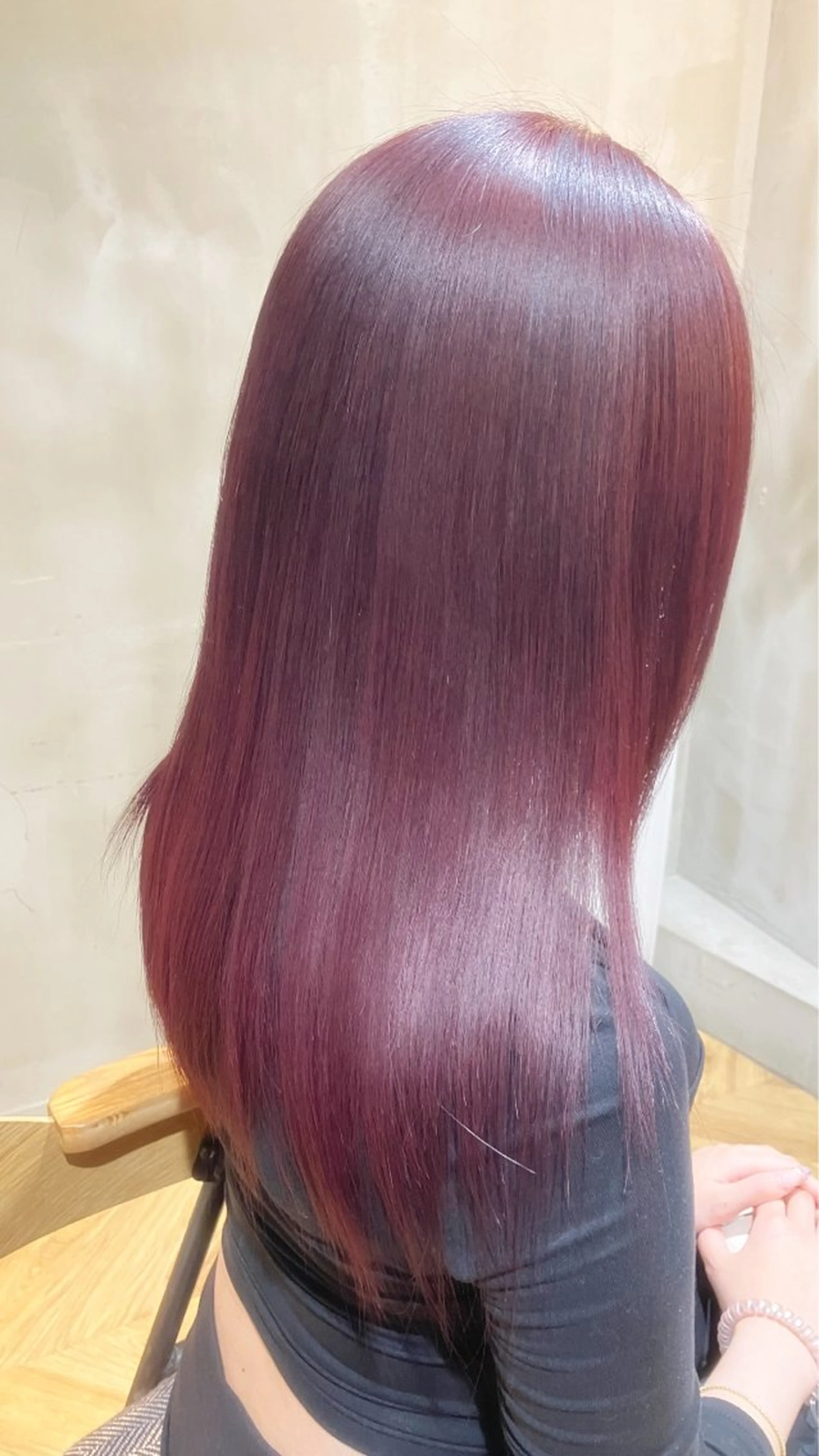 ロング カラー カシス ピンクカラー トリートメント ヘアカラー トリートメント 【ツヤ髪特化】 スズキアキエのヘアスタイル