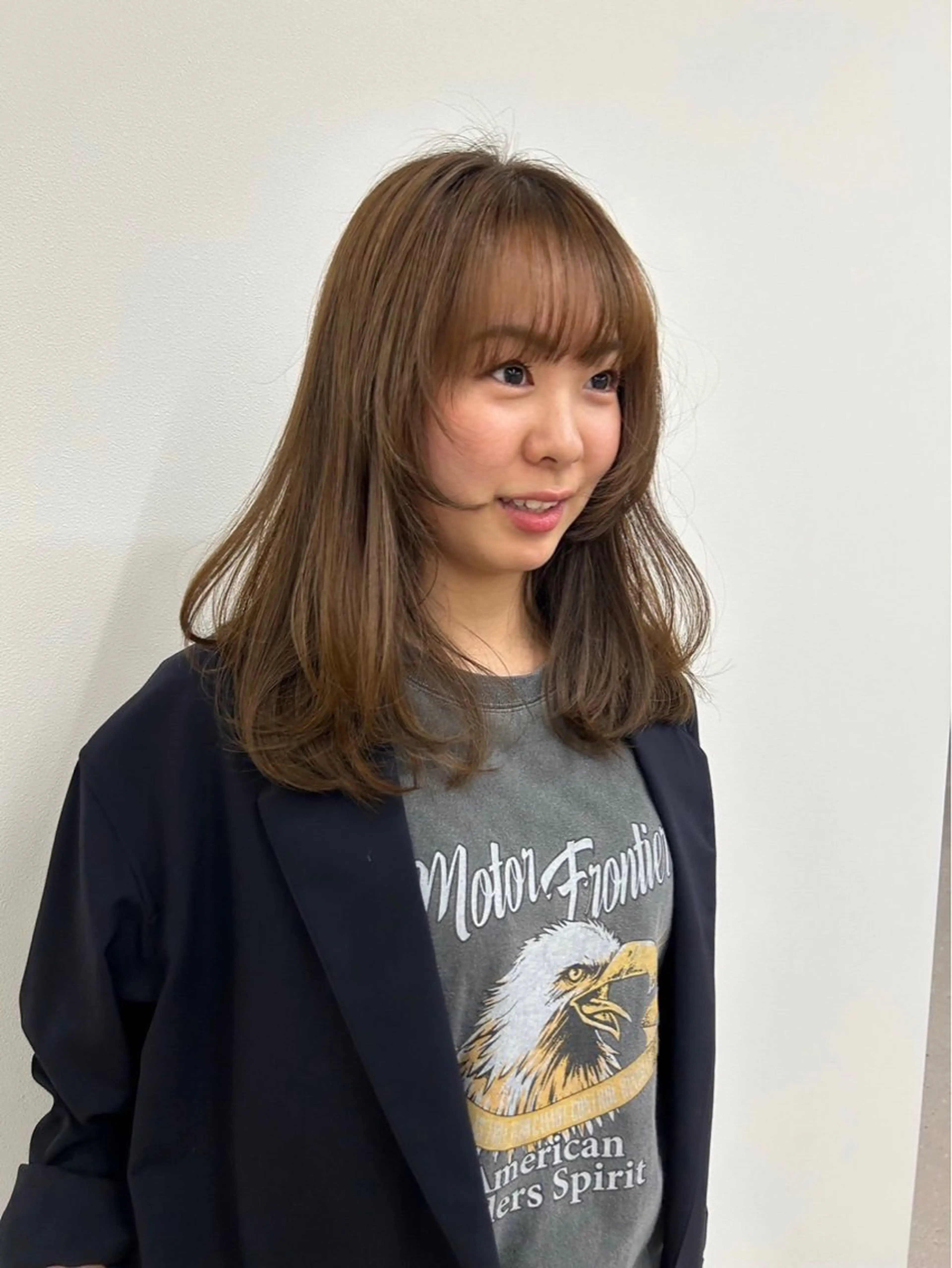 セミロング ヘアカラー 小西 瑞穂のヘアスタイル