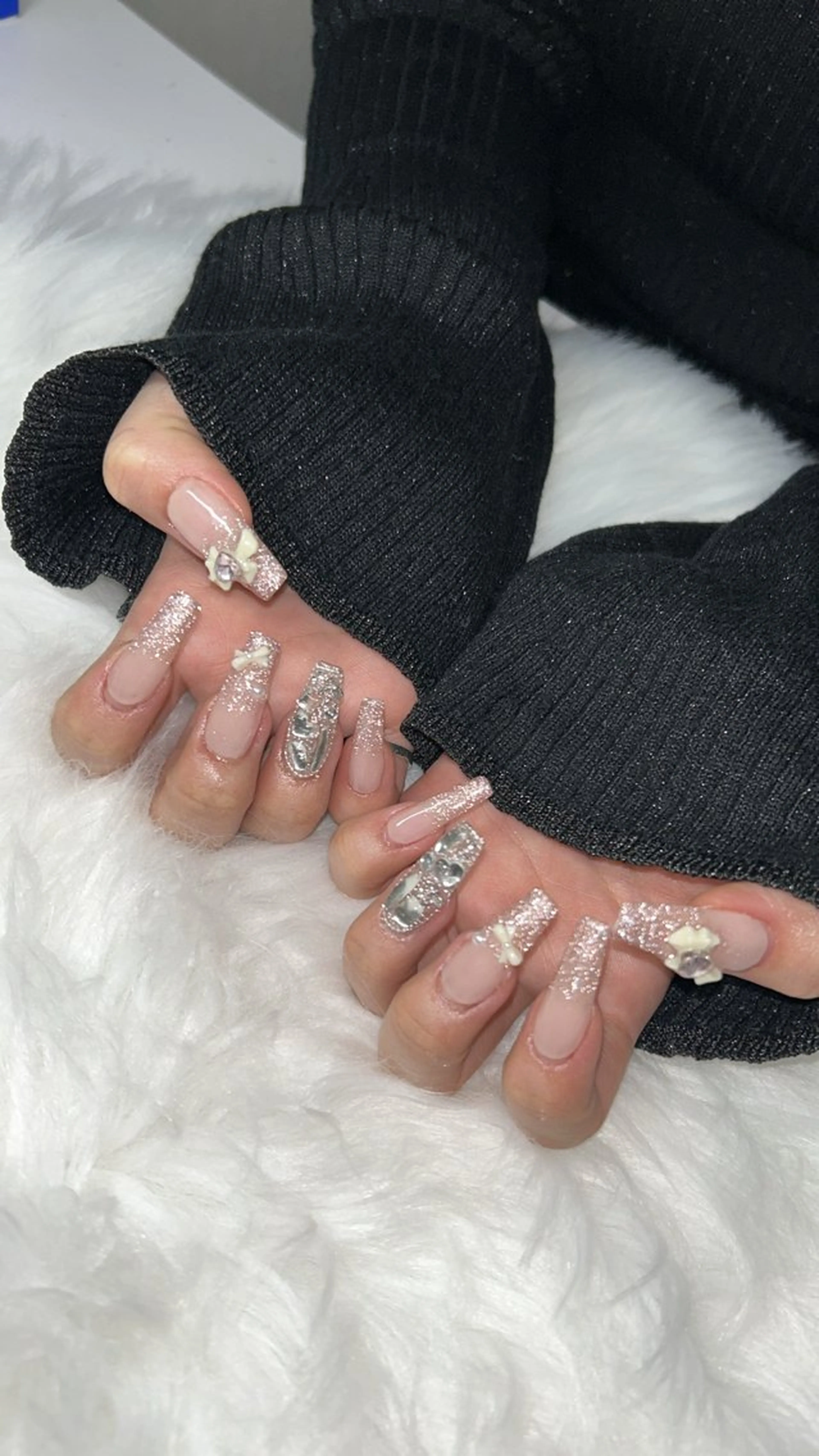 ネイル lotus_nail ⠀のネイルデザイン