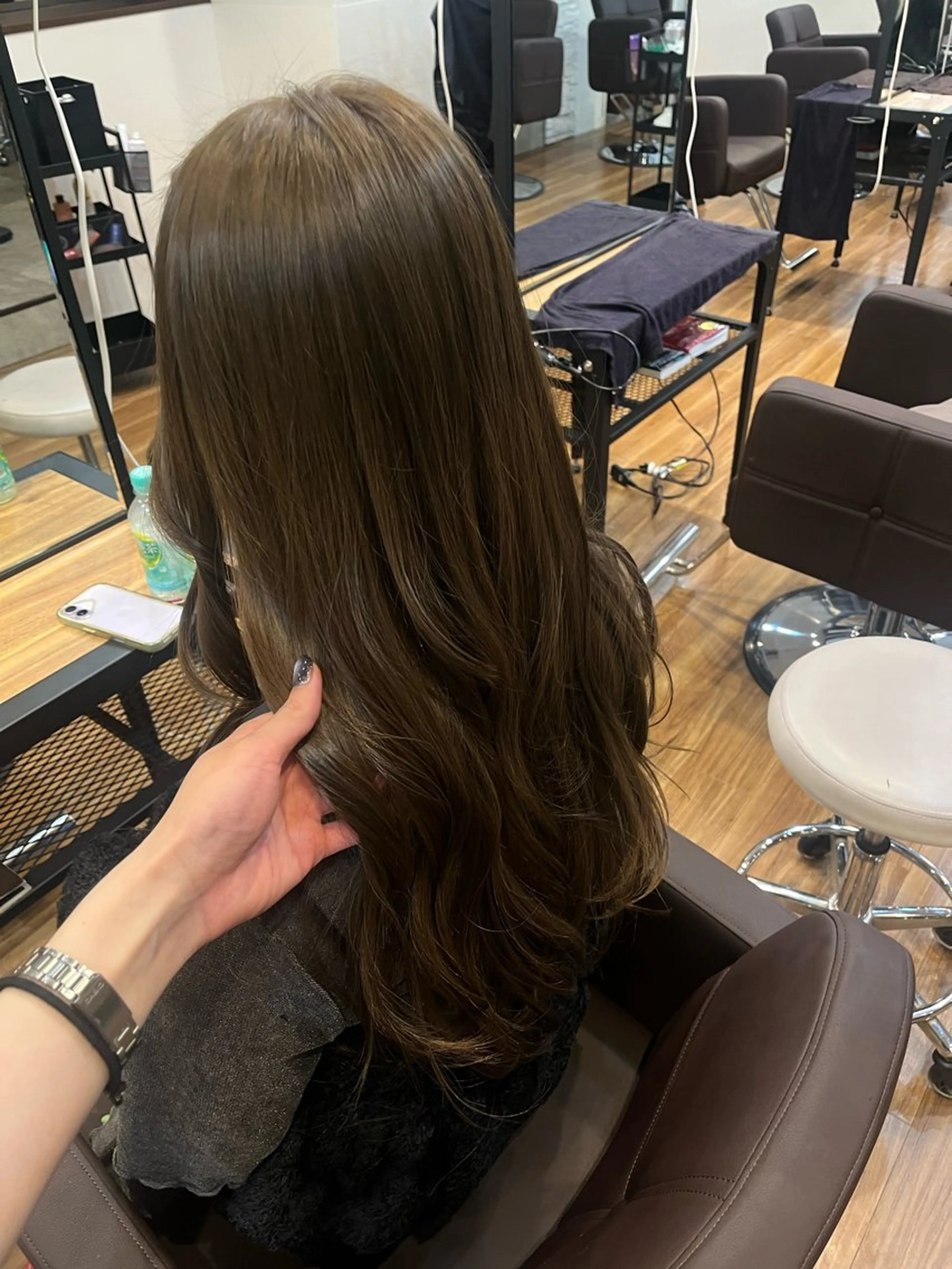 ロング 新倉 あかねのヘアスタイル