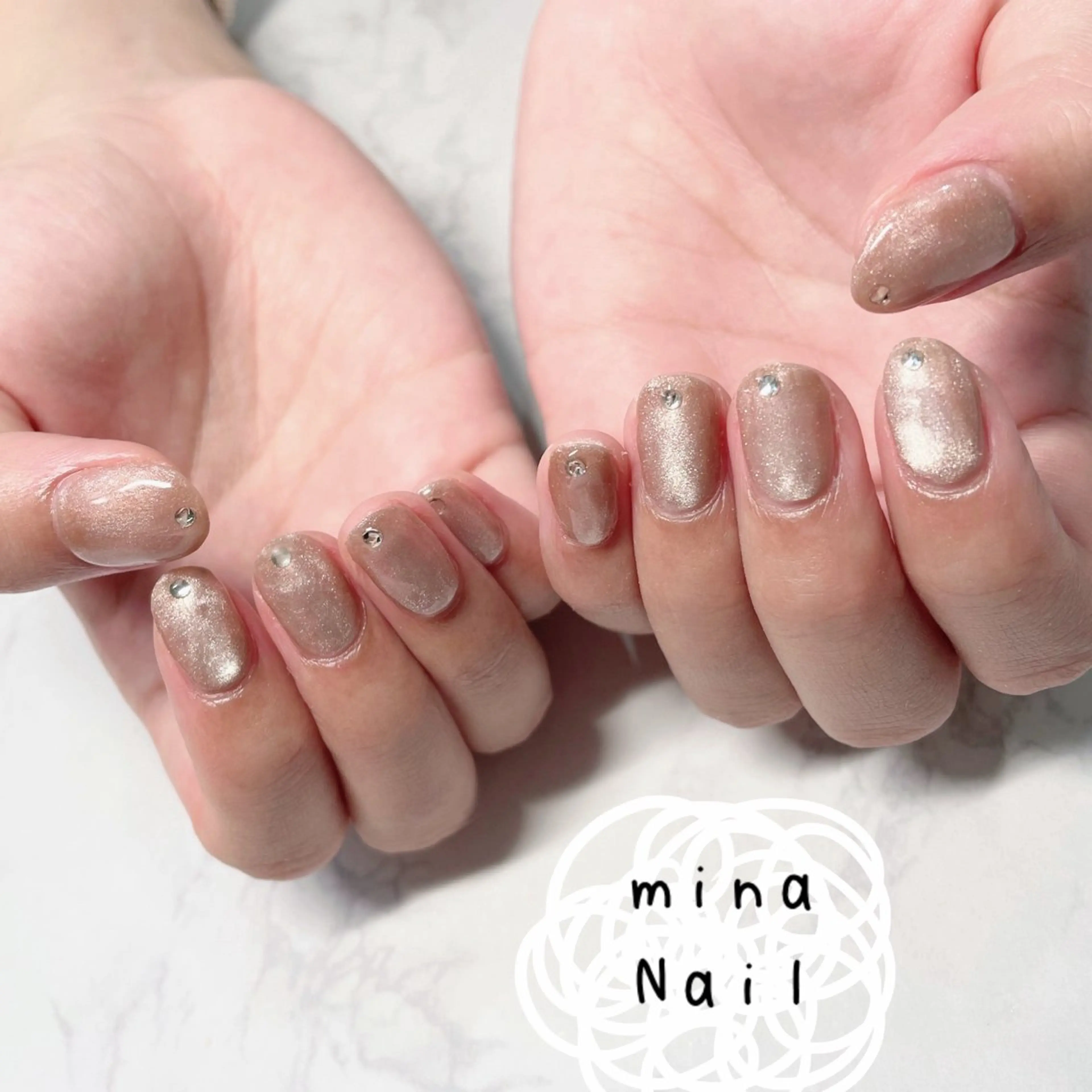 ネイル マグネットネイル mina Nailのネイルデザイン