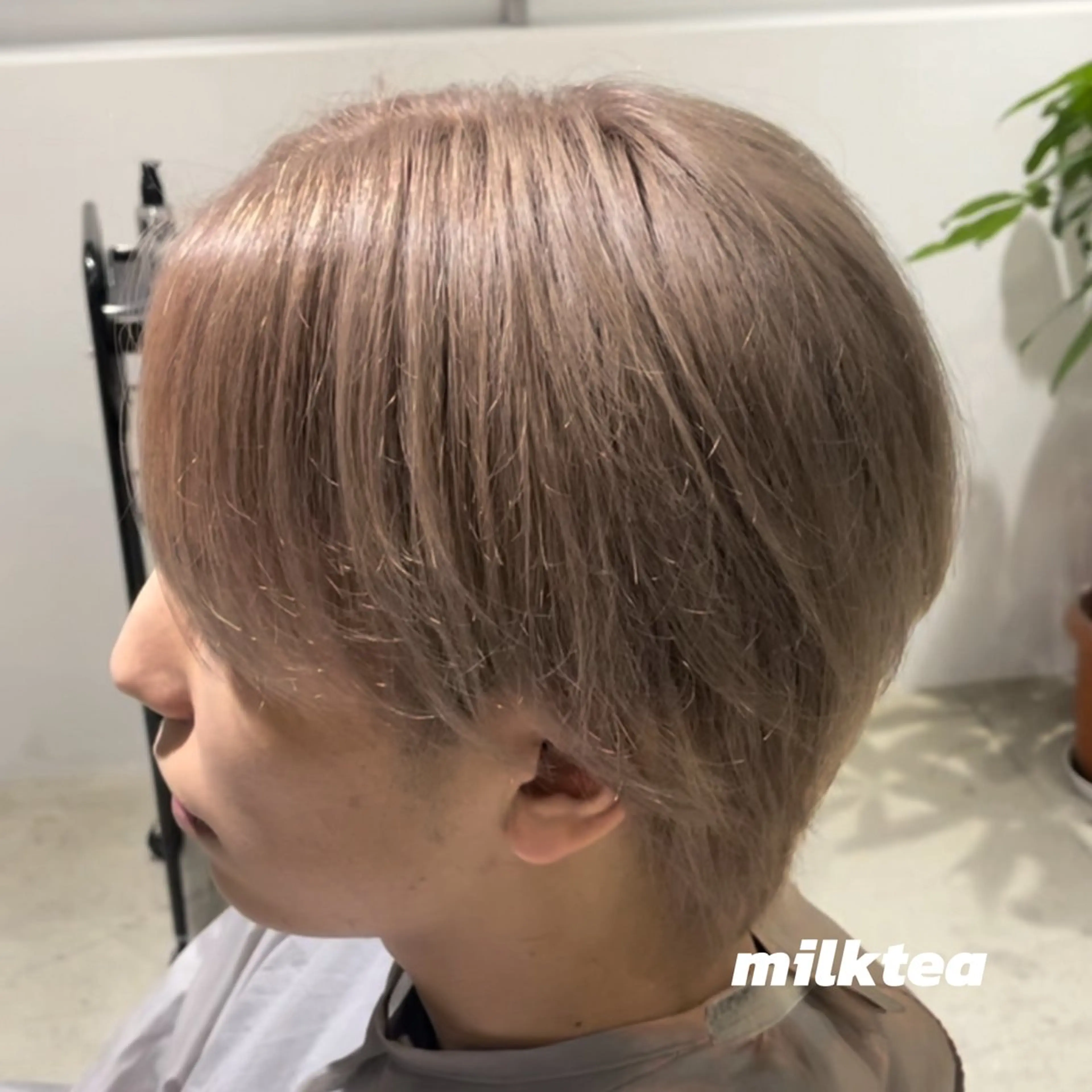 ミディアム カラー ブリーチ 透明感カラー カット ヘアカラー Dover中野✂︎ メンズ美容師島村祐輝のヘアスタイル