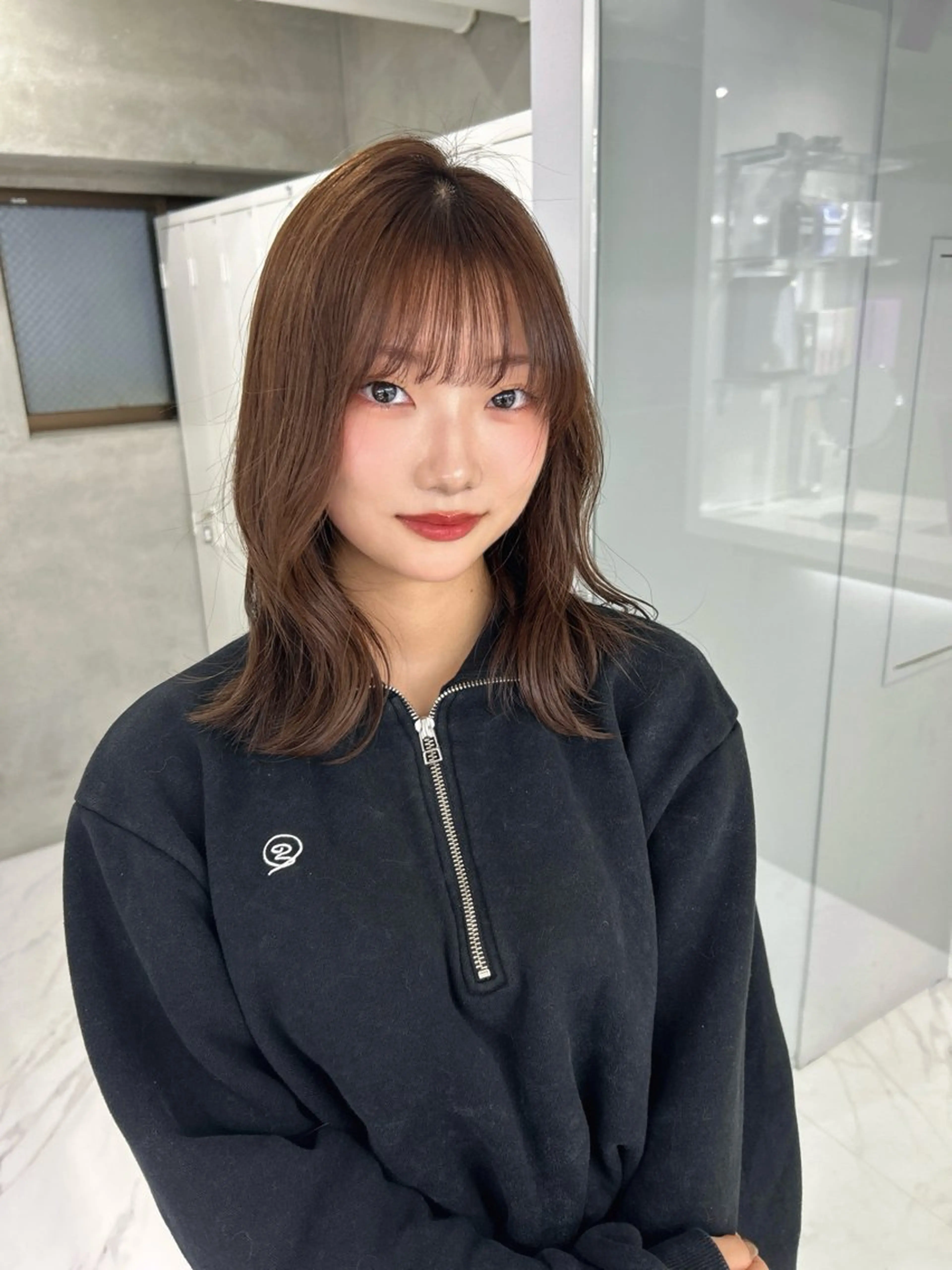 ミディアム カラー ブリーチ ブラウンカラー ココアブラウン ダブルカラー ブリーチなしカラー shizuna/平尾 /カラー/髪質改善のヘアスタイル