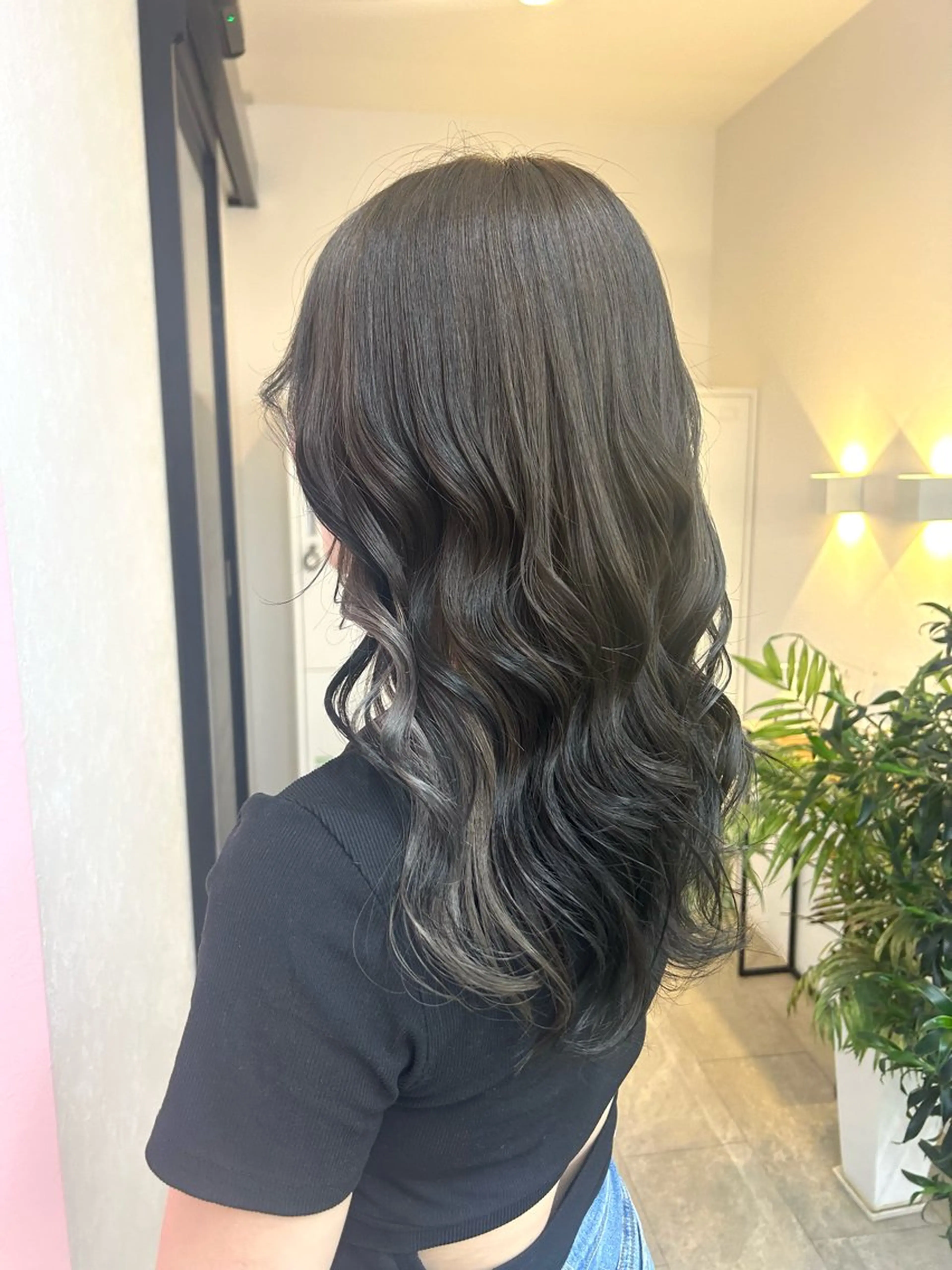 ロング カラー suehiro yunaのヘアスタイル