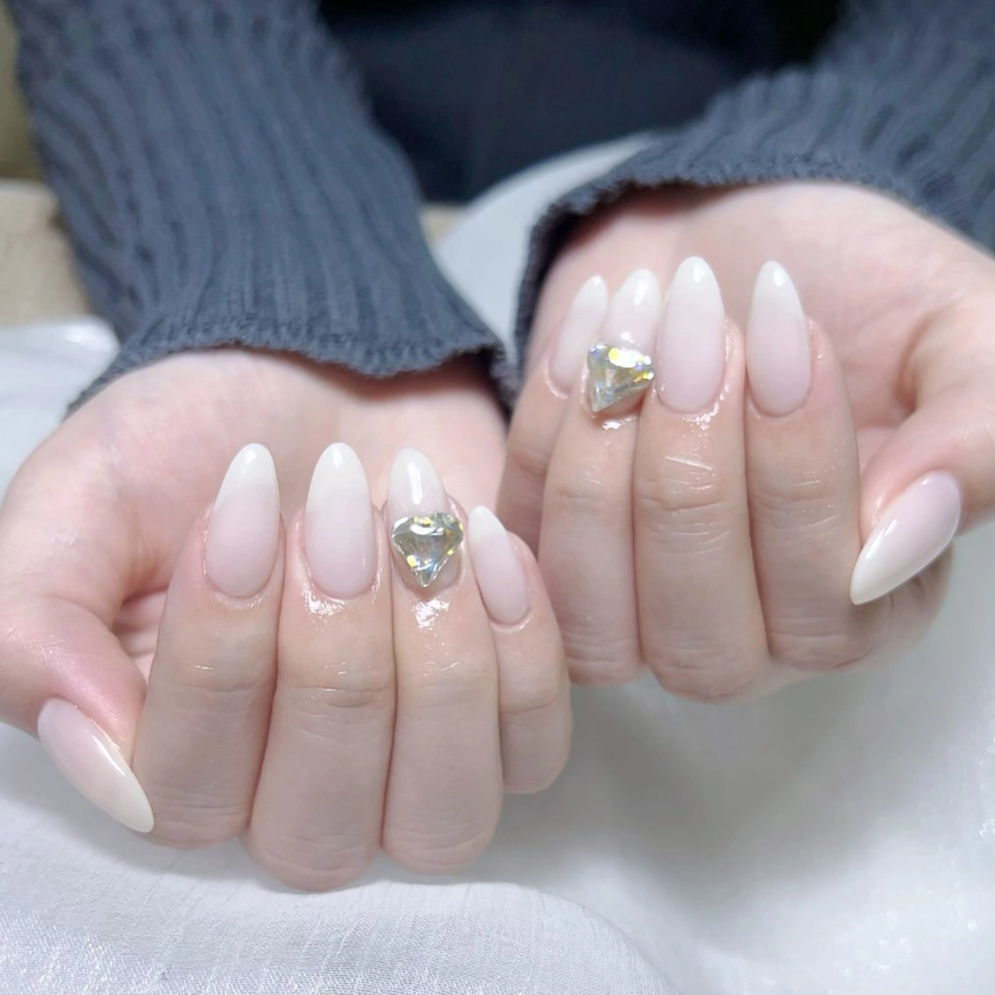 メンズ ネイル メンズ韓国風 アートネイル オーロラネイル ガーリー キラキラネイル Nail salon 木にいるのネイルデザイン