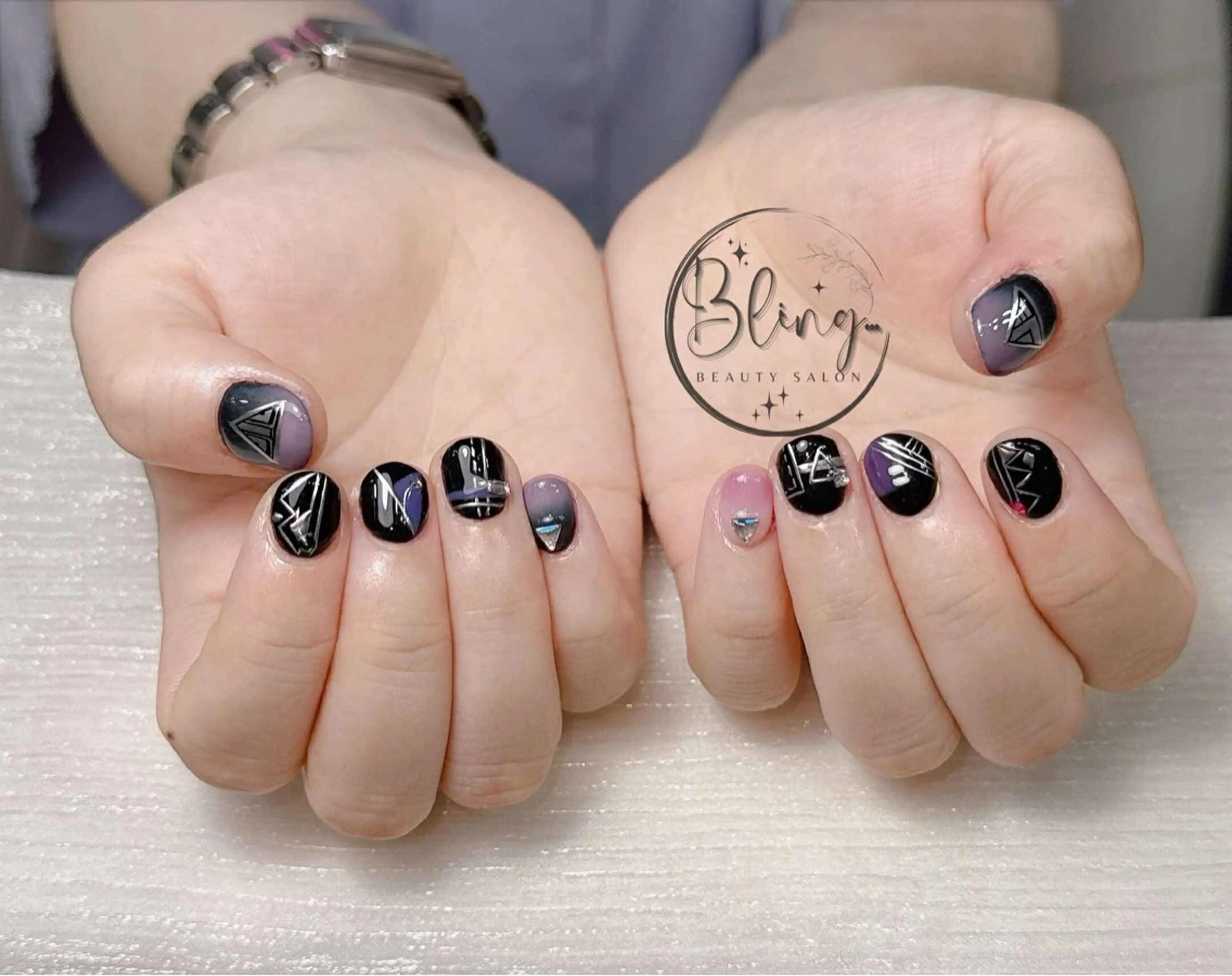 ネイル 長さ出し フレンチネイル 韓国ネイル レース マグネットネイル ハンドネイル yuna ユナのネイルデザイン