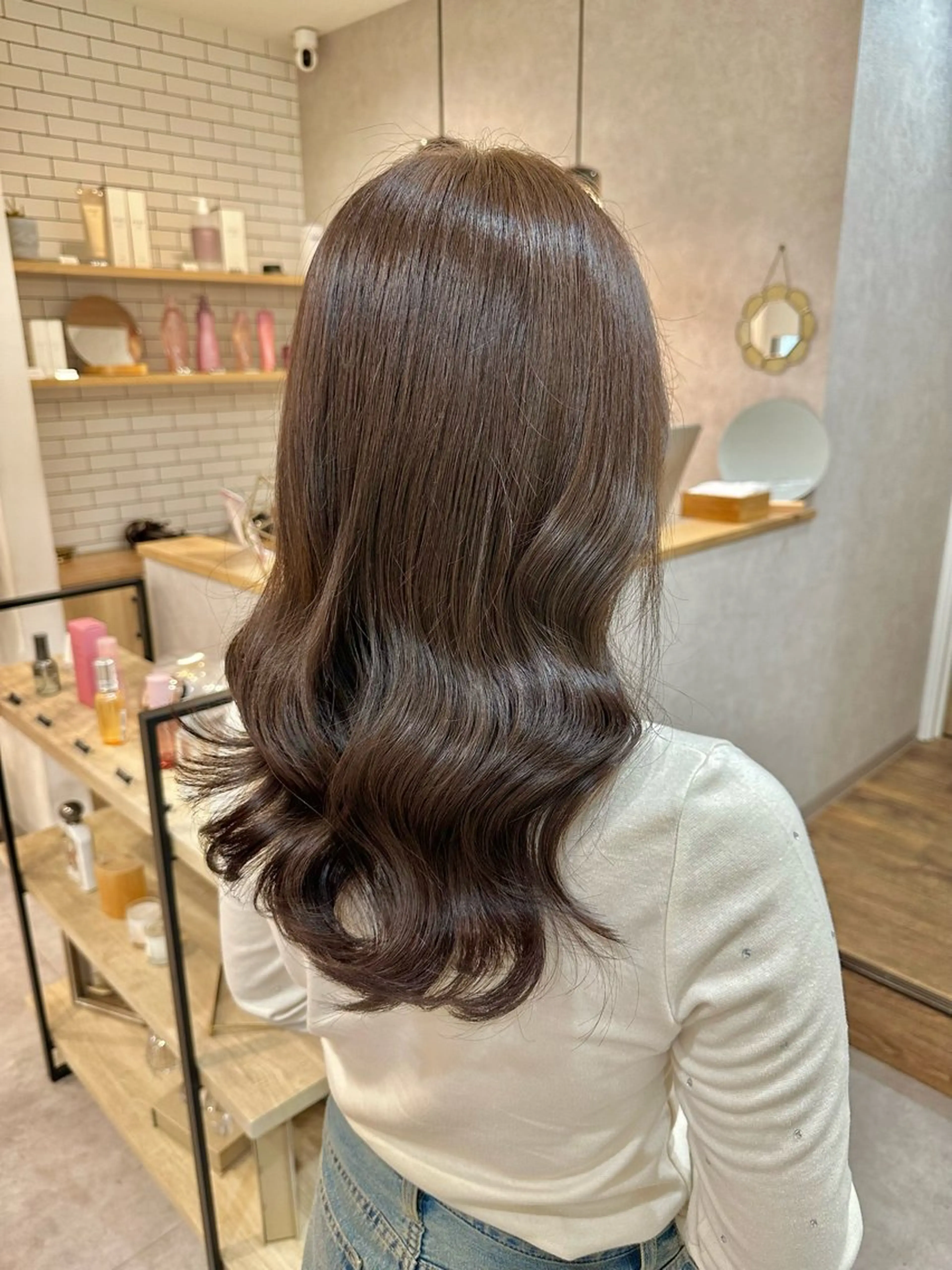 ロング カット ヘアカラー トリートメント 白髪ぼかしハイライト レイヤー川口　元気のヘアスタイル