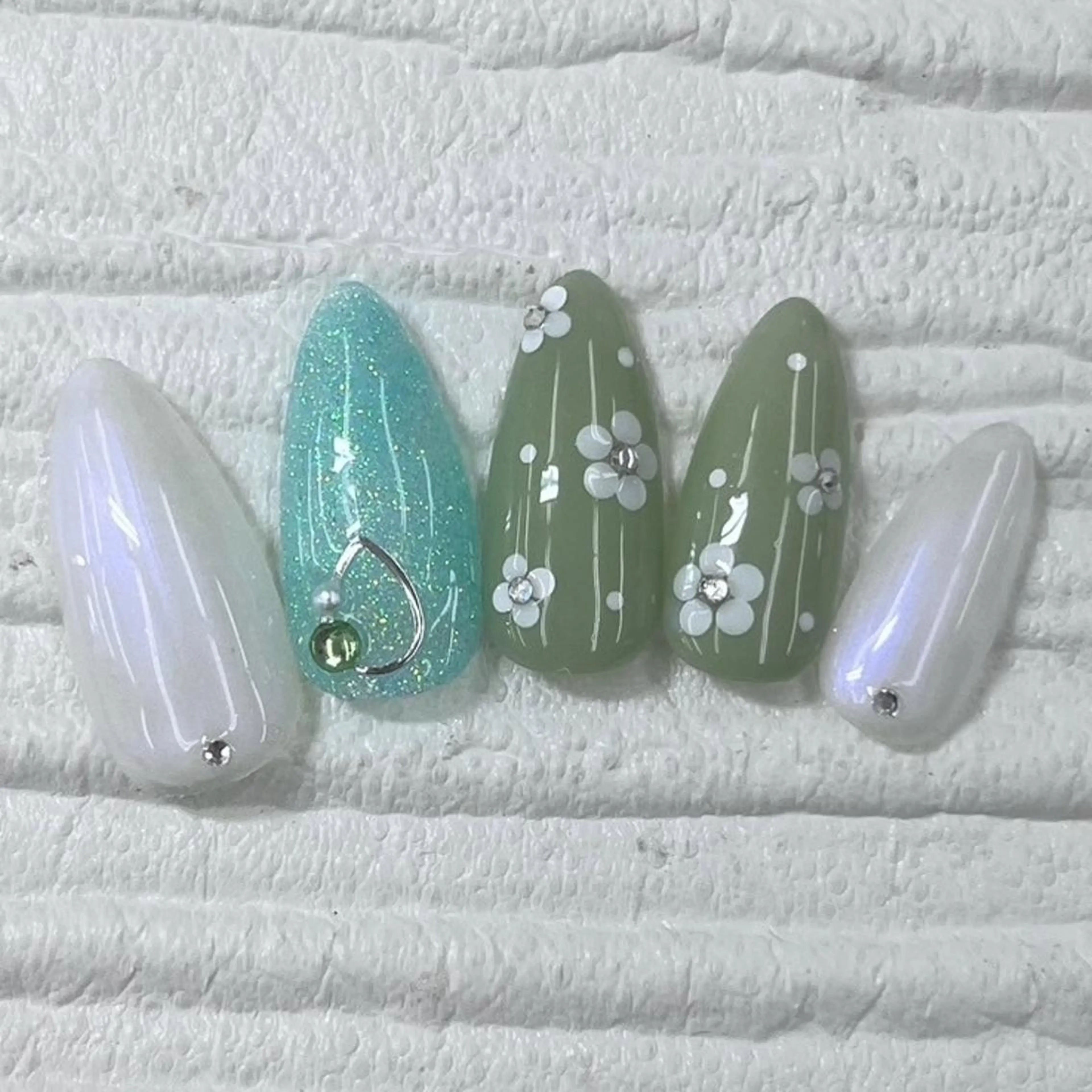 ネイル Nail salon Honey Beeのネイルデザイン