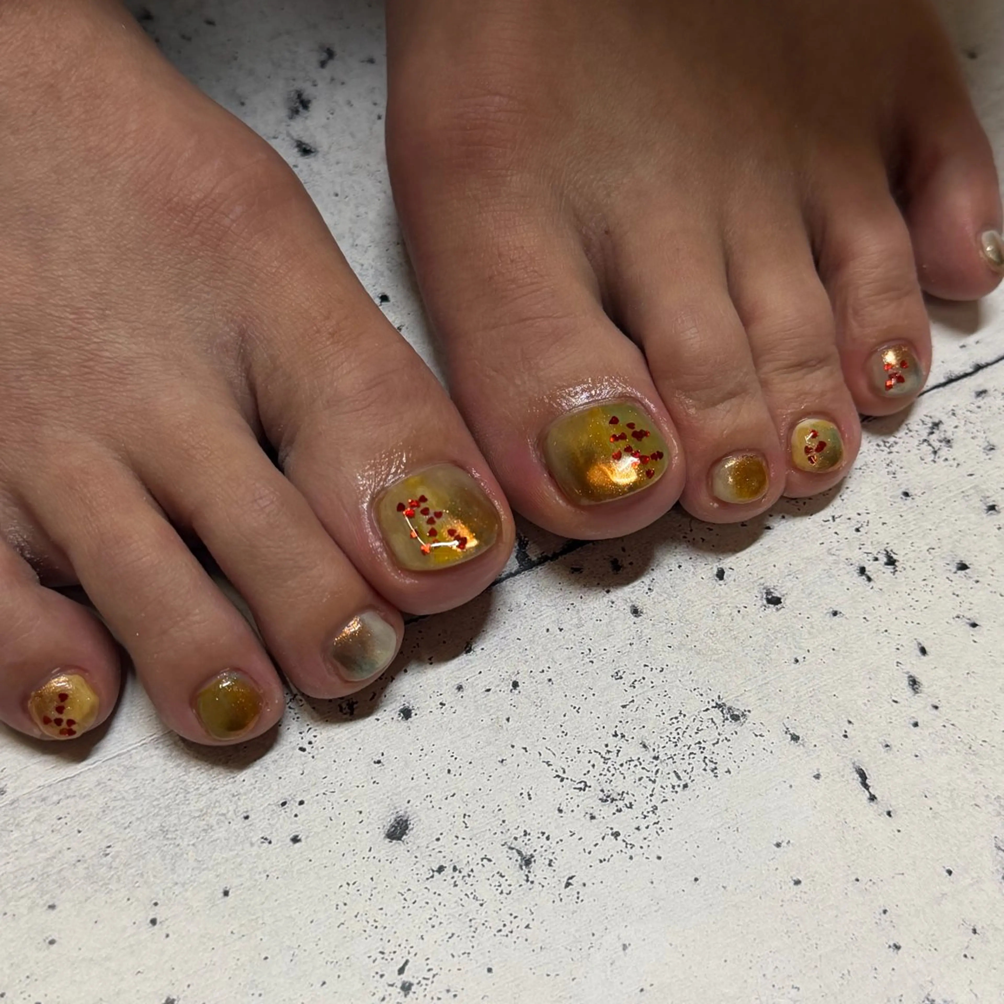 メンズ ネイル バレンタイン フットネイル 𝐫𝐚𝐢 𝐧𝐚𝐢𝐥の眉毛・アイブロウイメージ