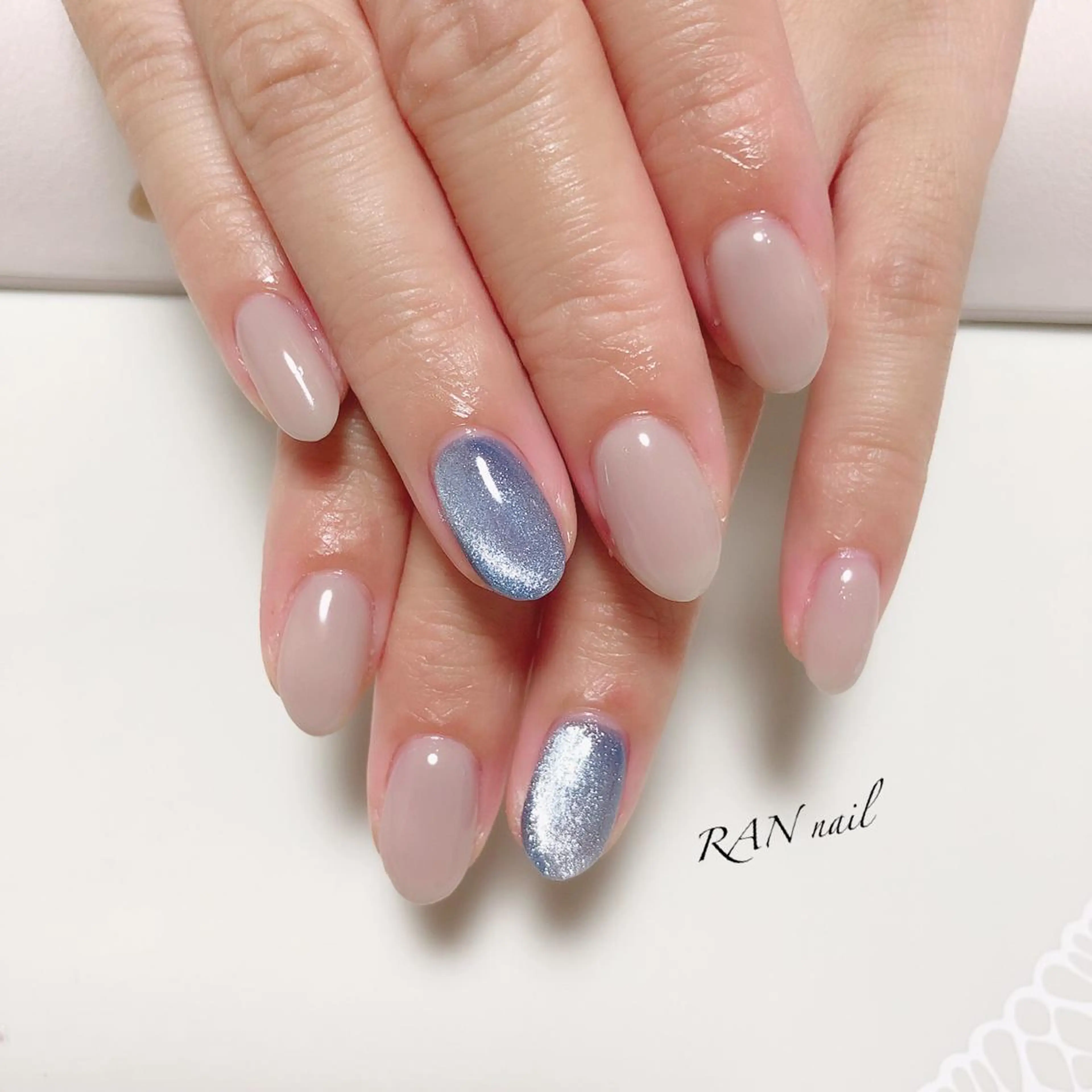 ネイル オーロラネイル ワンカラーネイル 冬ネイル RAN nailのネイルデザイン