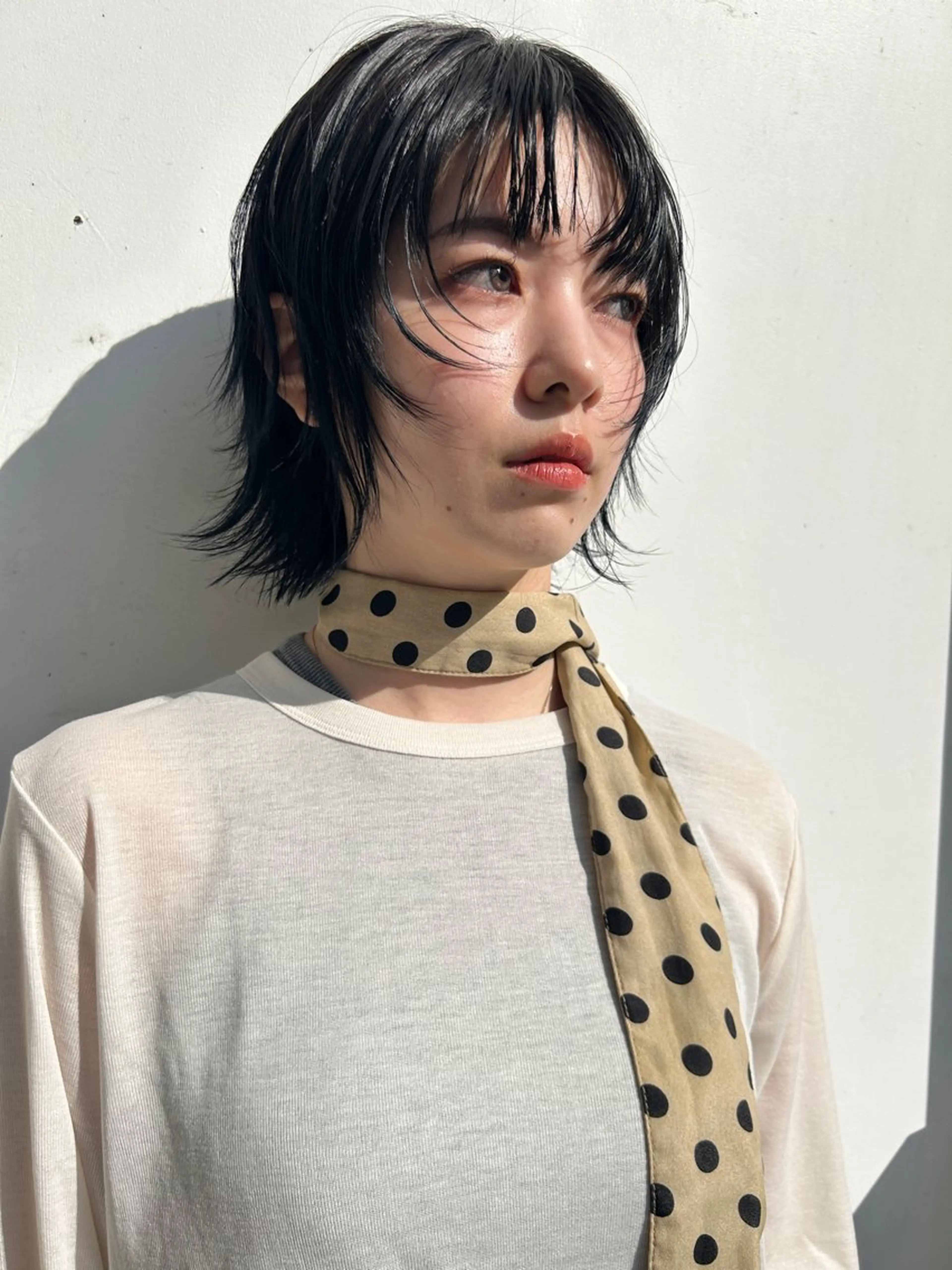 ショート カラー 黒髪 ブルーカラー ブルーブラック baLon.fem/ 澤田 奈々子のヘアスタイル