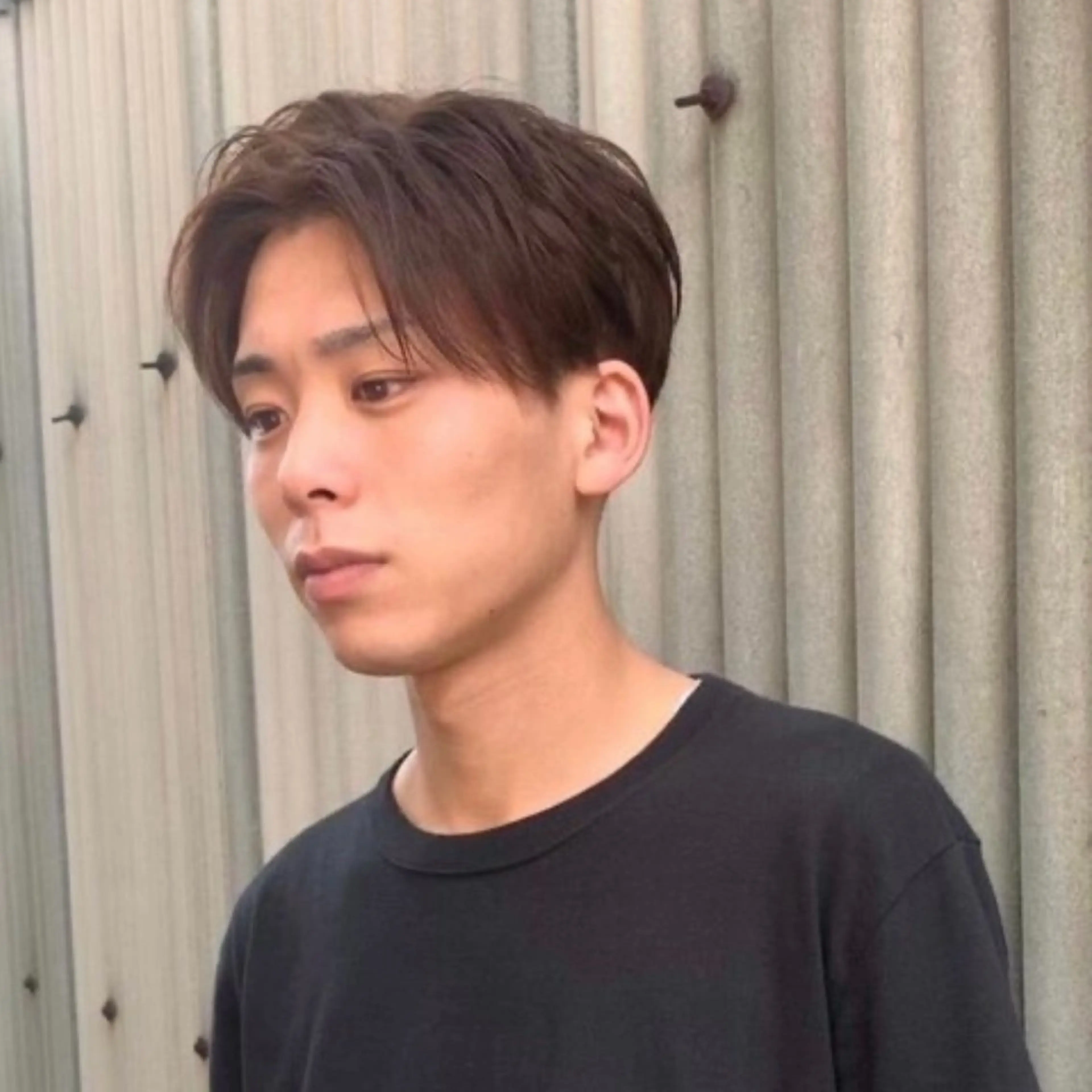 カラー メンズ momb 折戸結菜のヘアスタイル