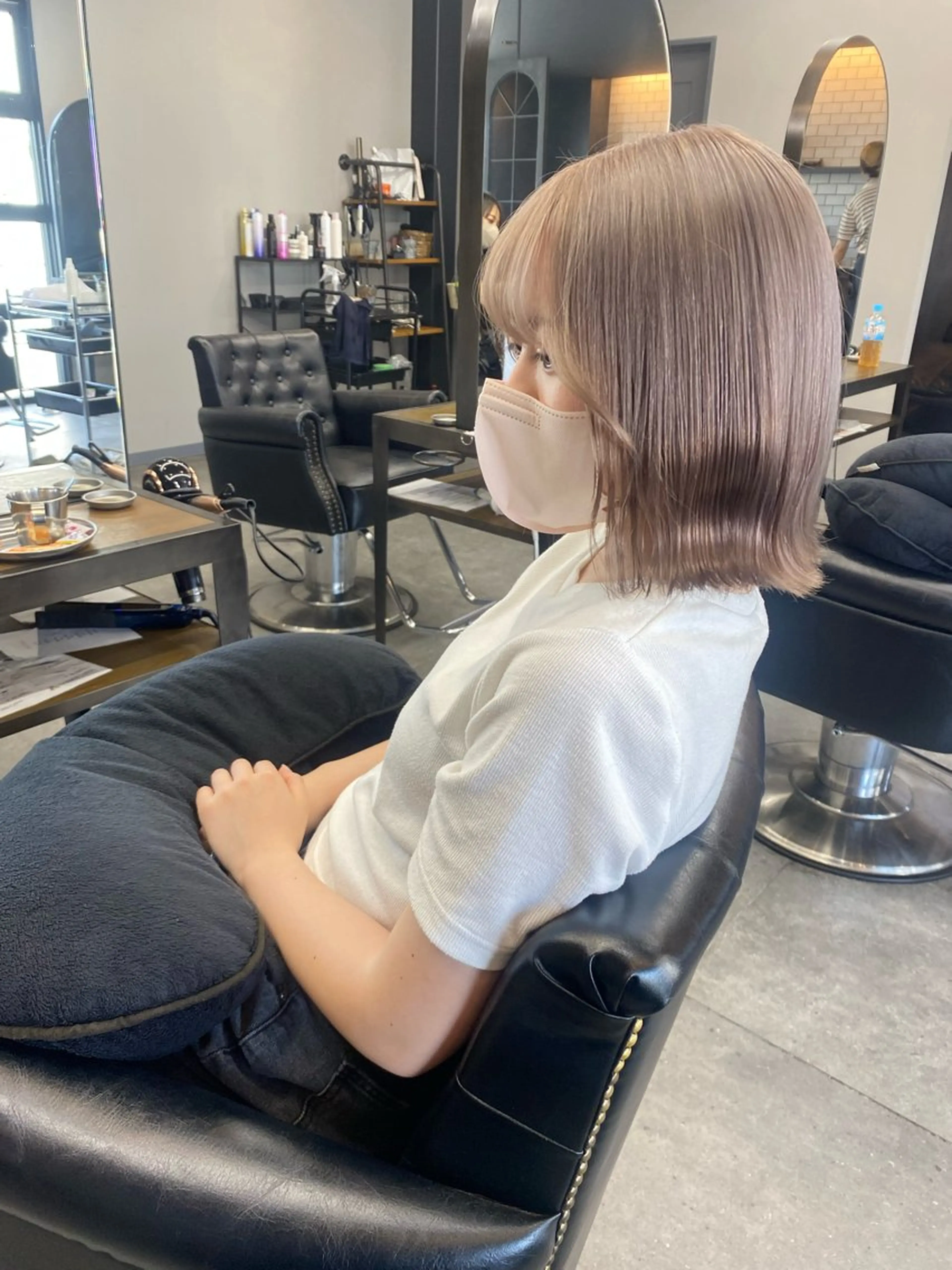 ミディアム maco 艶感ハイトーン🦋のヘアスタイル