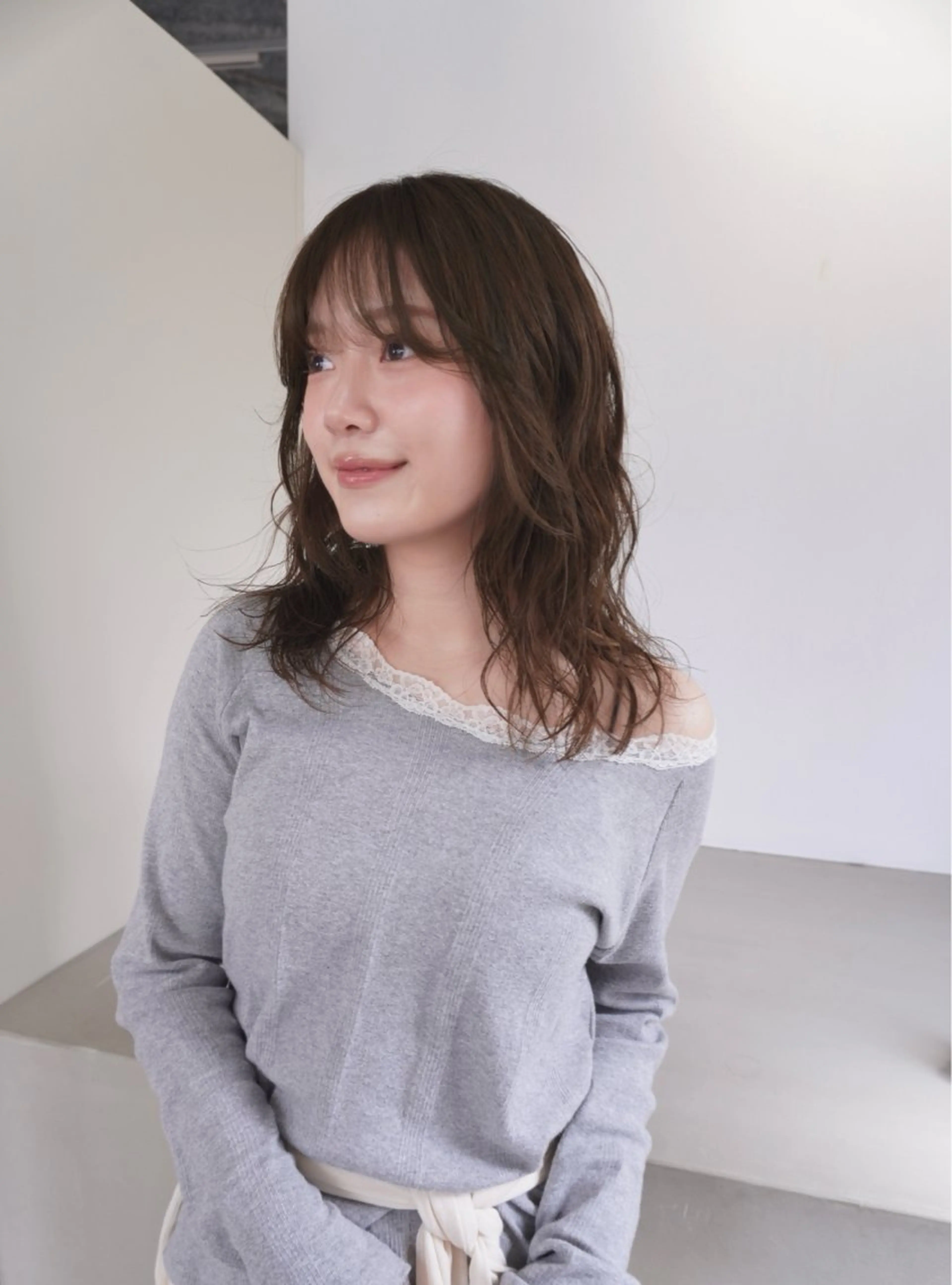 セミロング カラー パーマ セミロングパーマ ニュアンスパーマ カット ヘアカラー パーマ 縮毛矯正 トリートメント 🎀suzuna 透明感colorのヘアスタイル