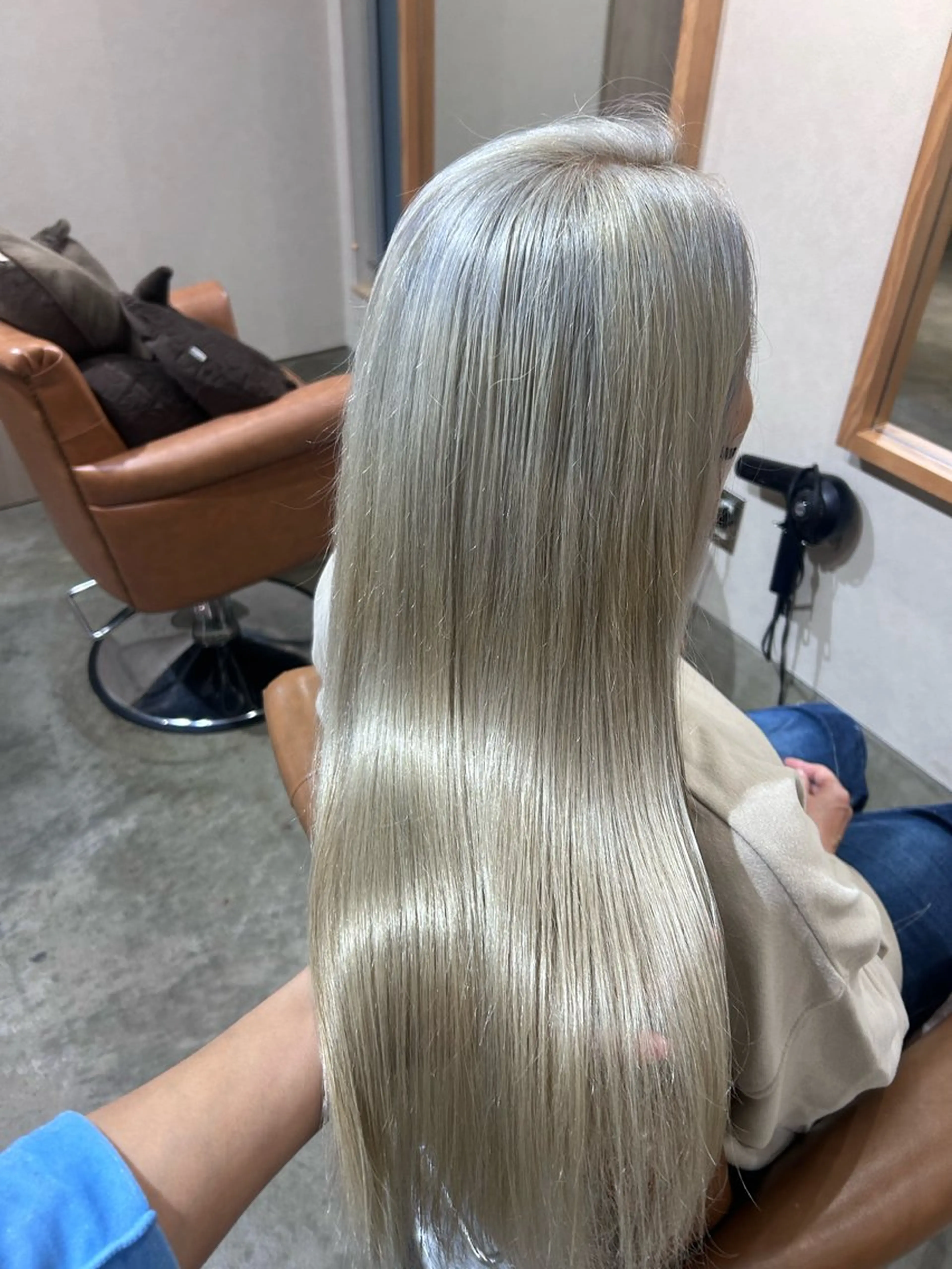 カラー まつやま さおりのヘアスタイル