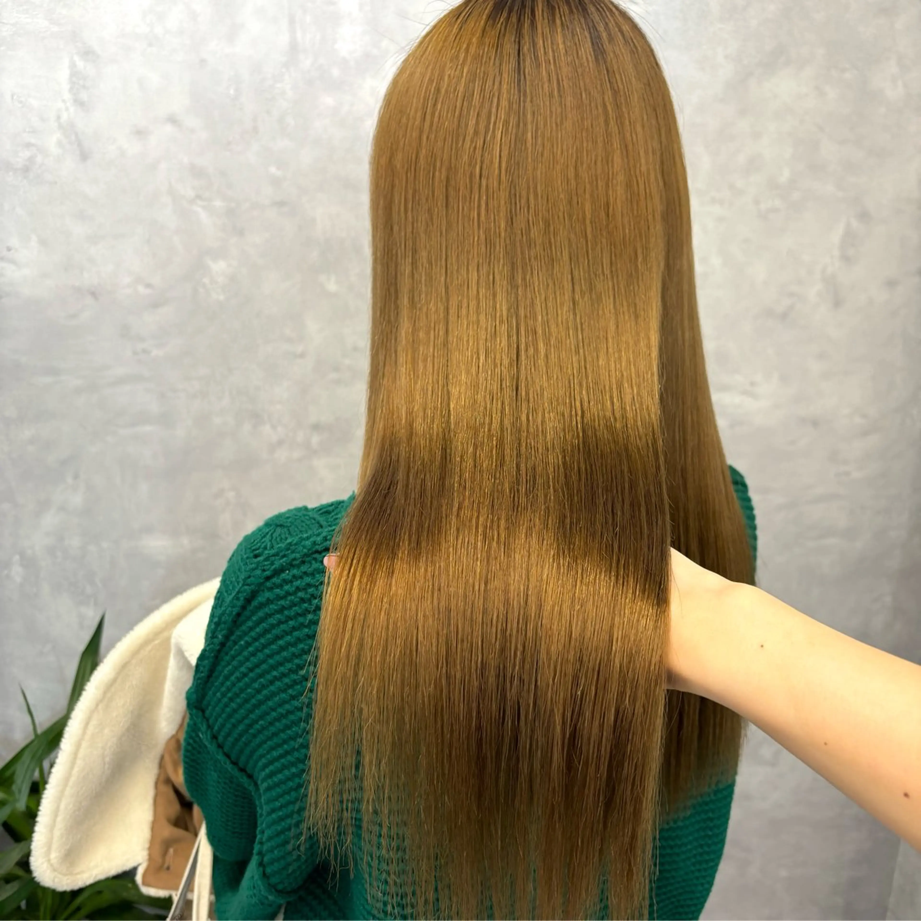 ロング パーマ 縮毛矯正 トリートメント NUMBER_ ユイナのヘアスタイル