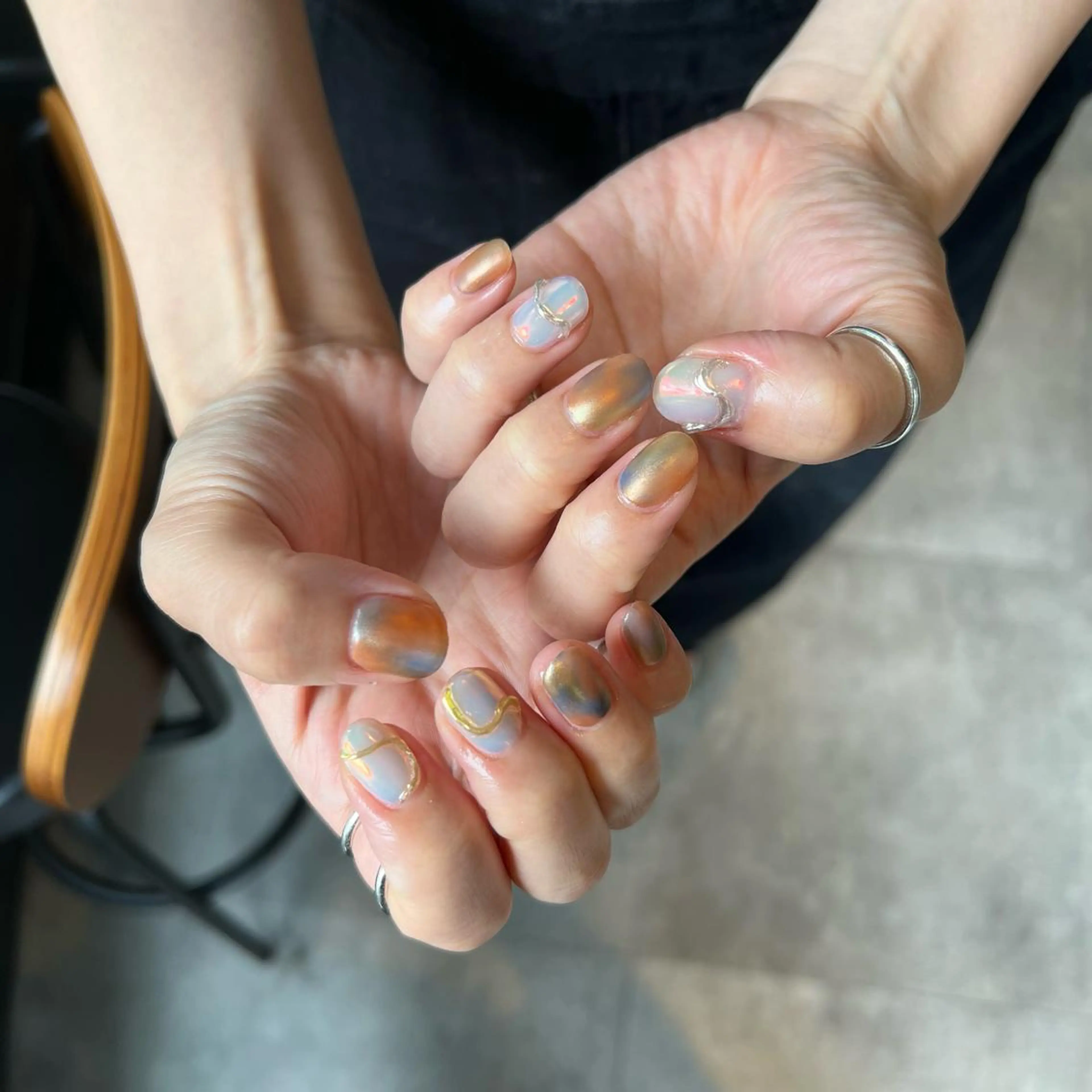 ネイル ミラーネイル sode shioriのネイルデザイン