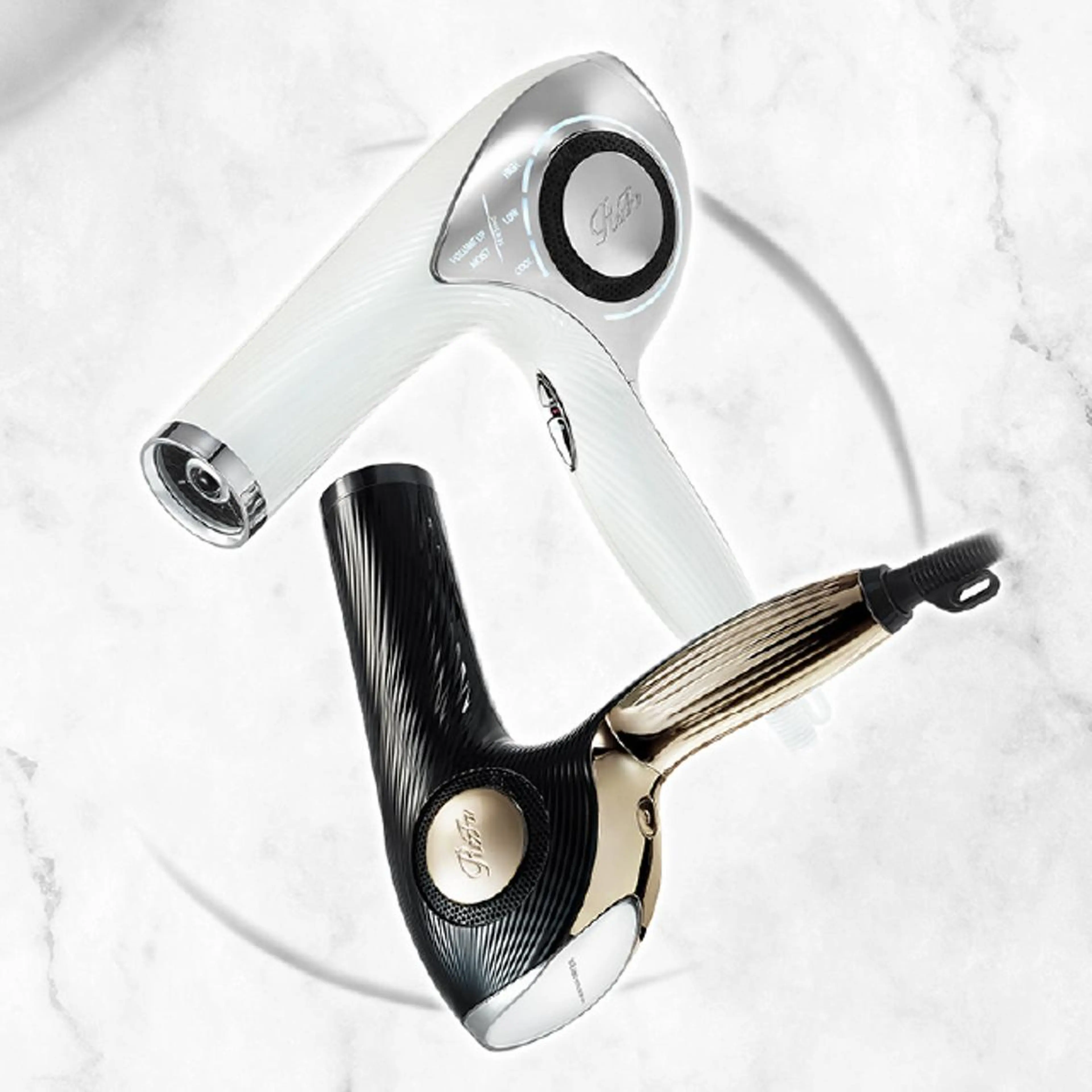 ショート カラー パーマ ヘアアレンジ メンズ キッズ ネイル マツエク・マツパ アイブロウ テラコッタ 眉カラー ナチュラル ショートヘア ショートネイル 飯塚 朋代のヘアスタイル