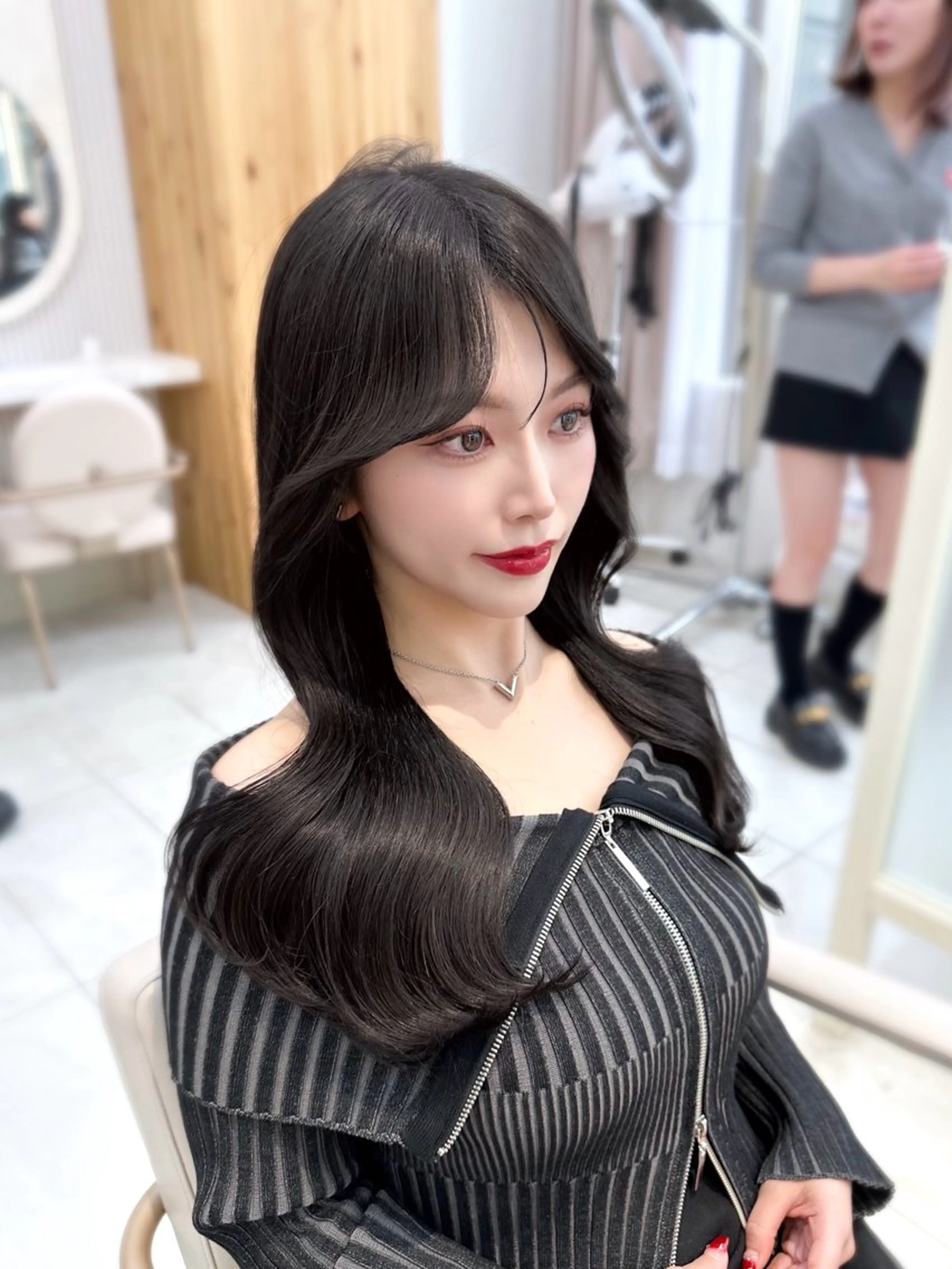 セミロング カラー カット ヘアカラー トリートメント 🇰🇷韓国風くびれ ヘア🇰🇷中村優大のヘアスタイル