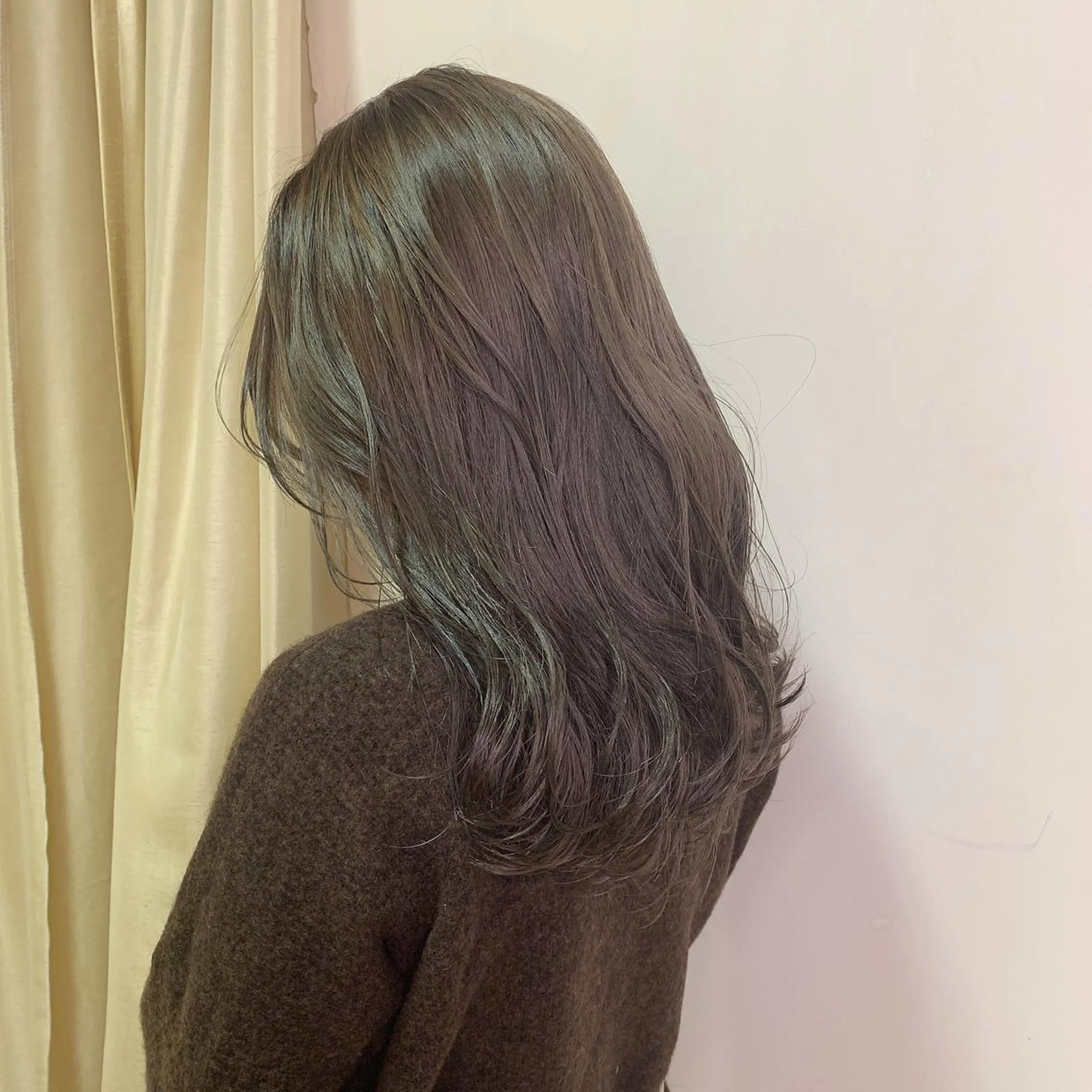 ミディアム カラー 久保 明日香のヘアスタイル