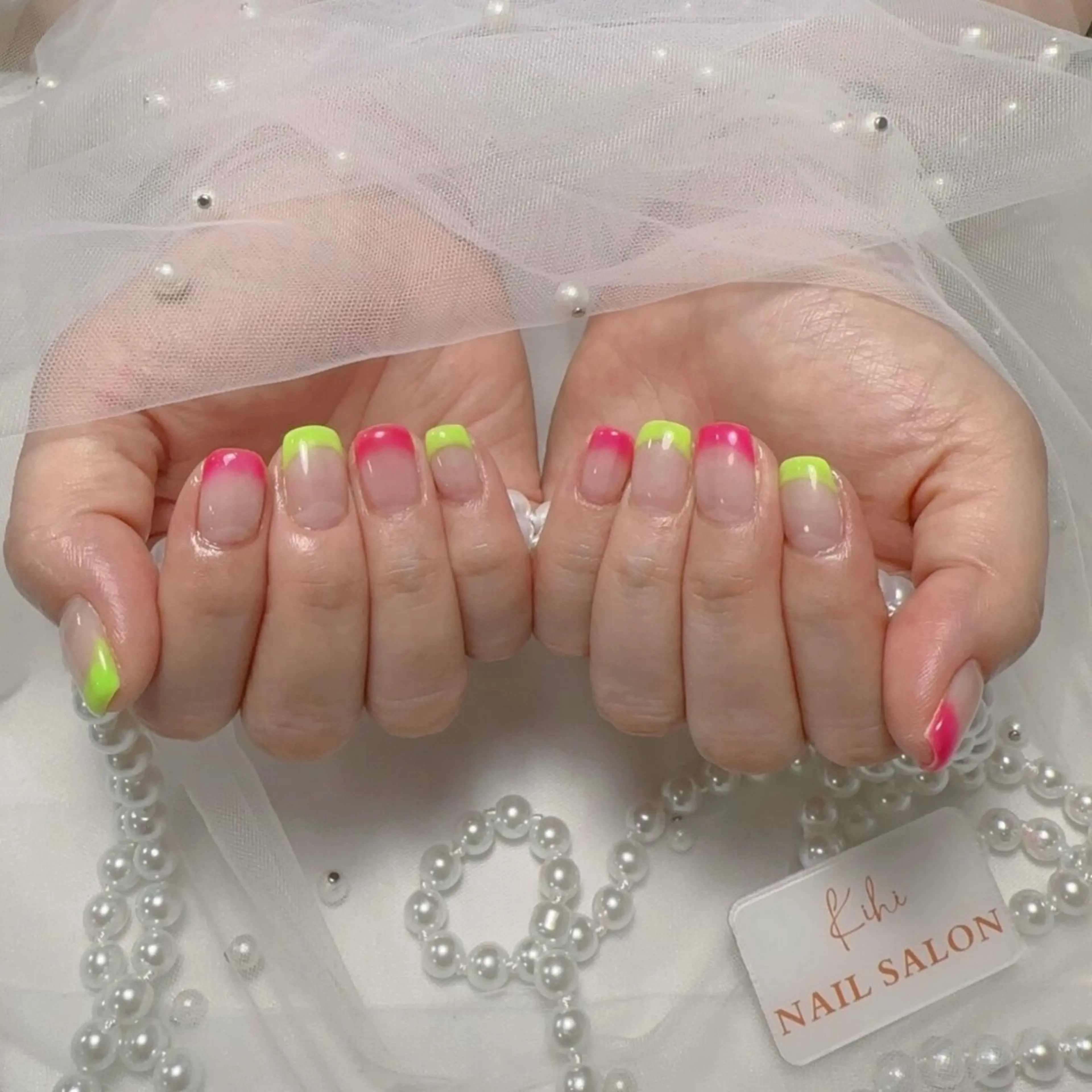 ネイル アートネイル フレンチネイル ジェルネイル グラデーション 韓国ネイル ハンドネイル ハンドケア さくら💮💮 【オフ無料】のネイルデザイン