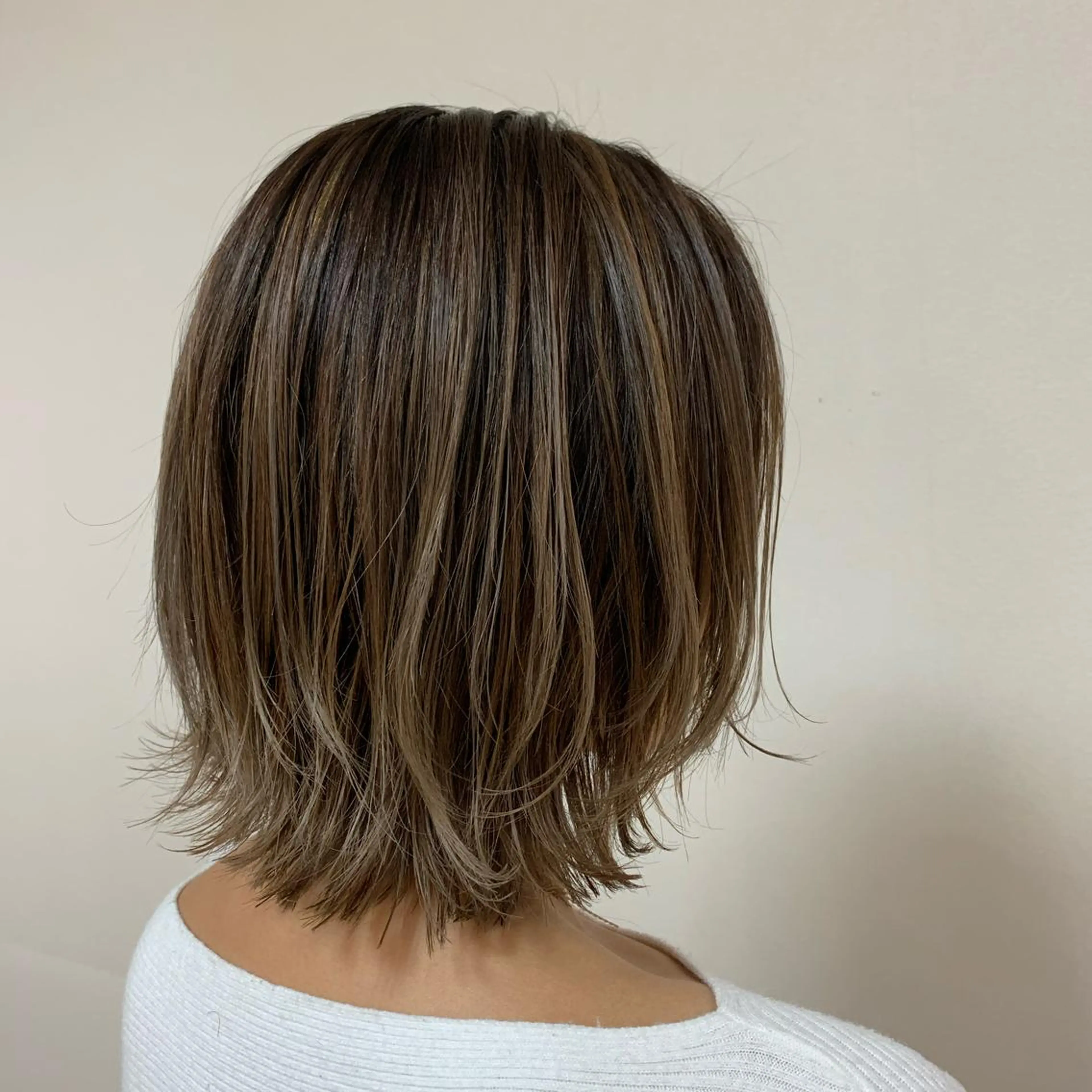 ミディアム カラー ヘアアレンジ ヘアカラー トリートメント 【Sweep】おじま のぞみのヘアスタイル