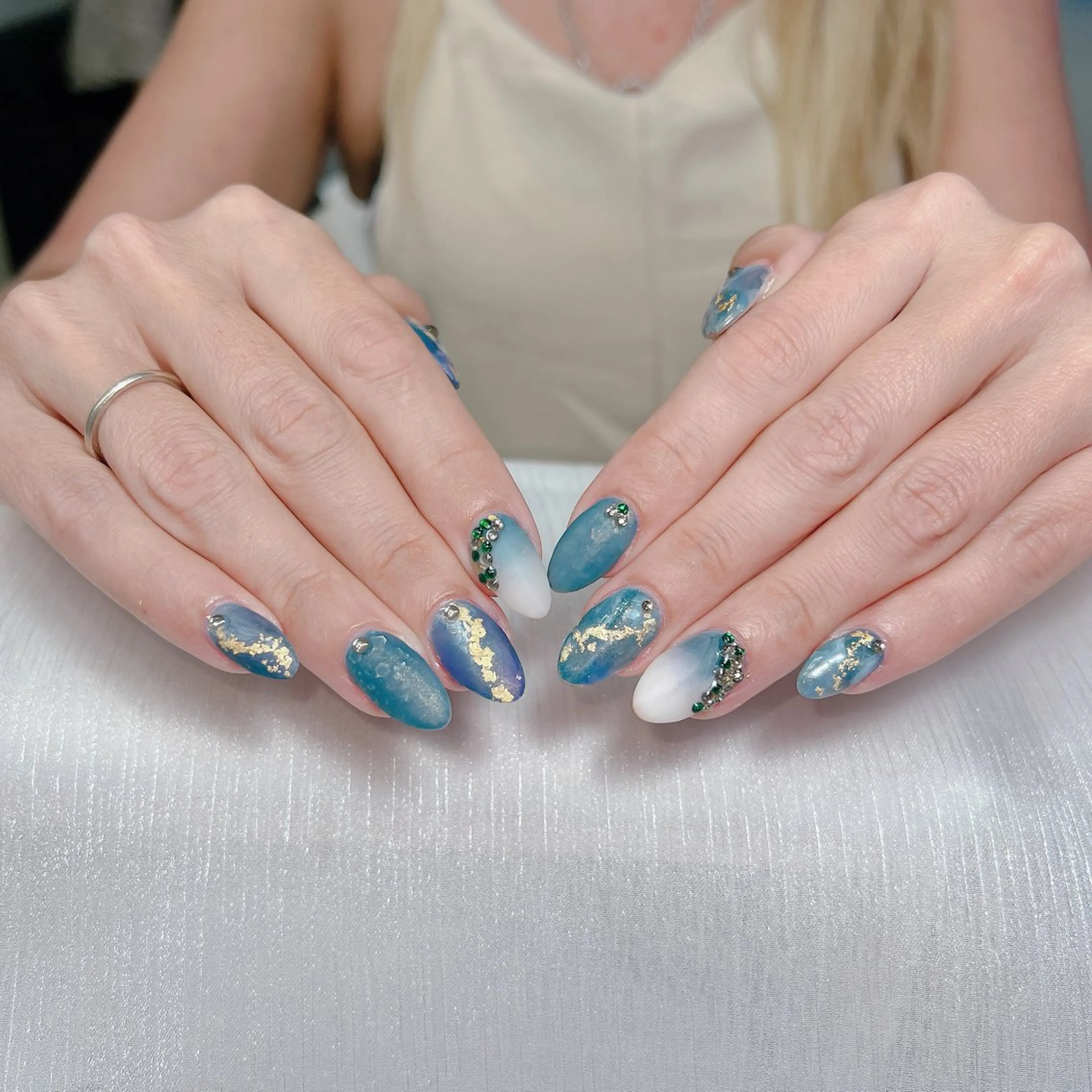 ネイル フットネイル ジェルネイル マグネットネイル パラジェル ワンホンネイル MaiBeauty Niのネイルデザイン