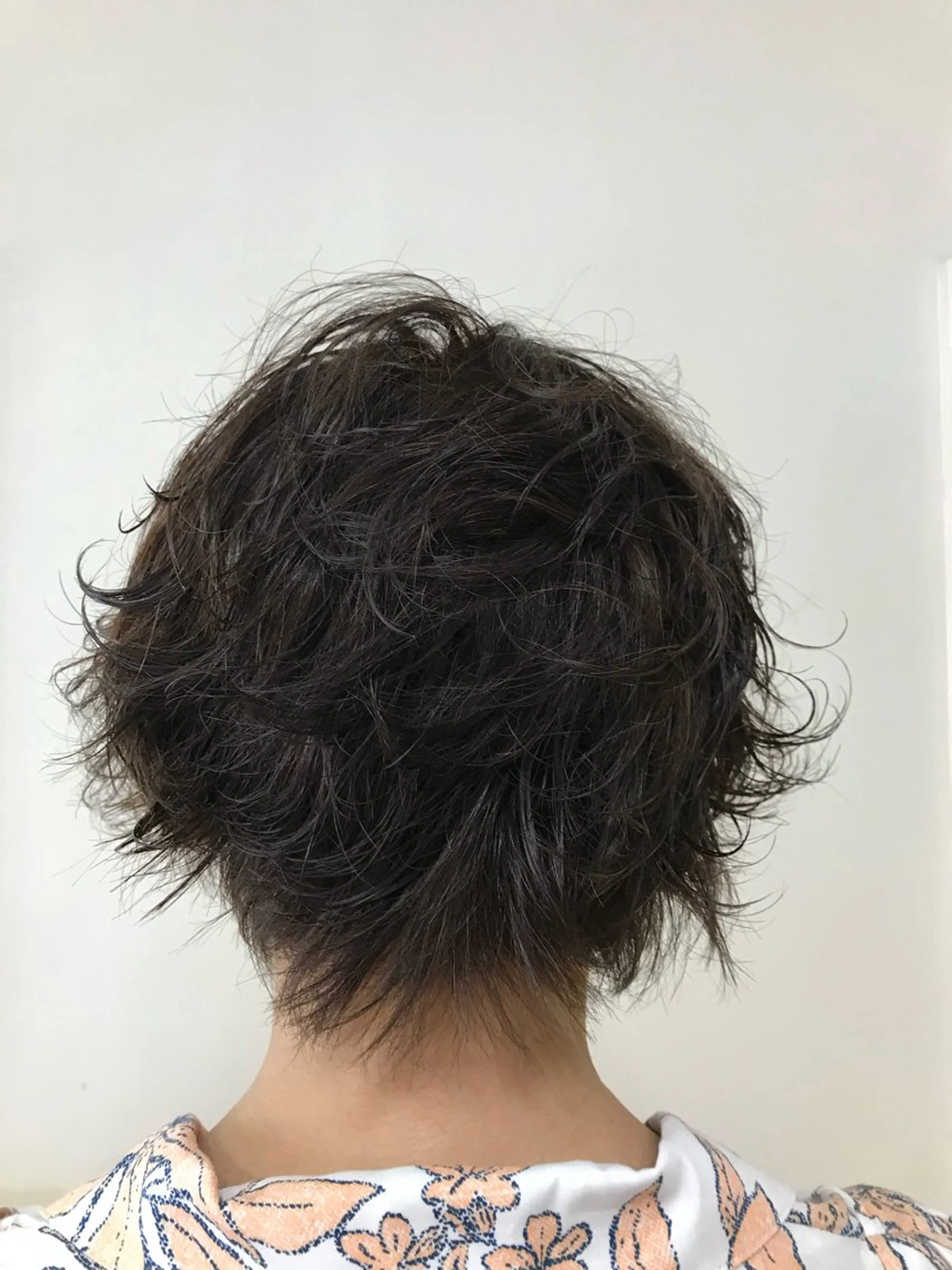 ショート カラー パーマ 横田 尚登のヘアスタイル