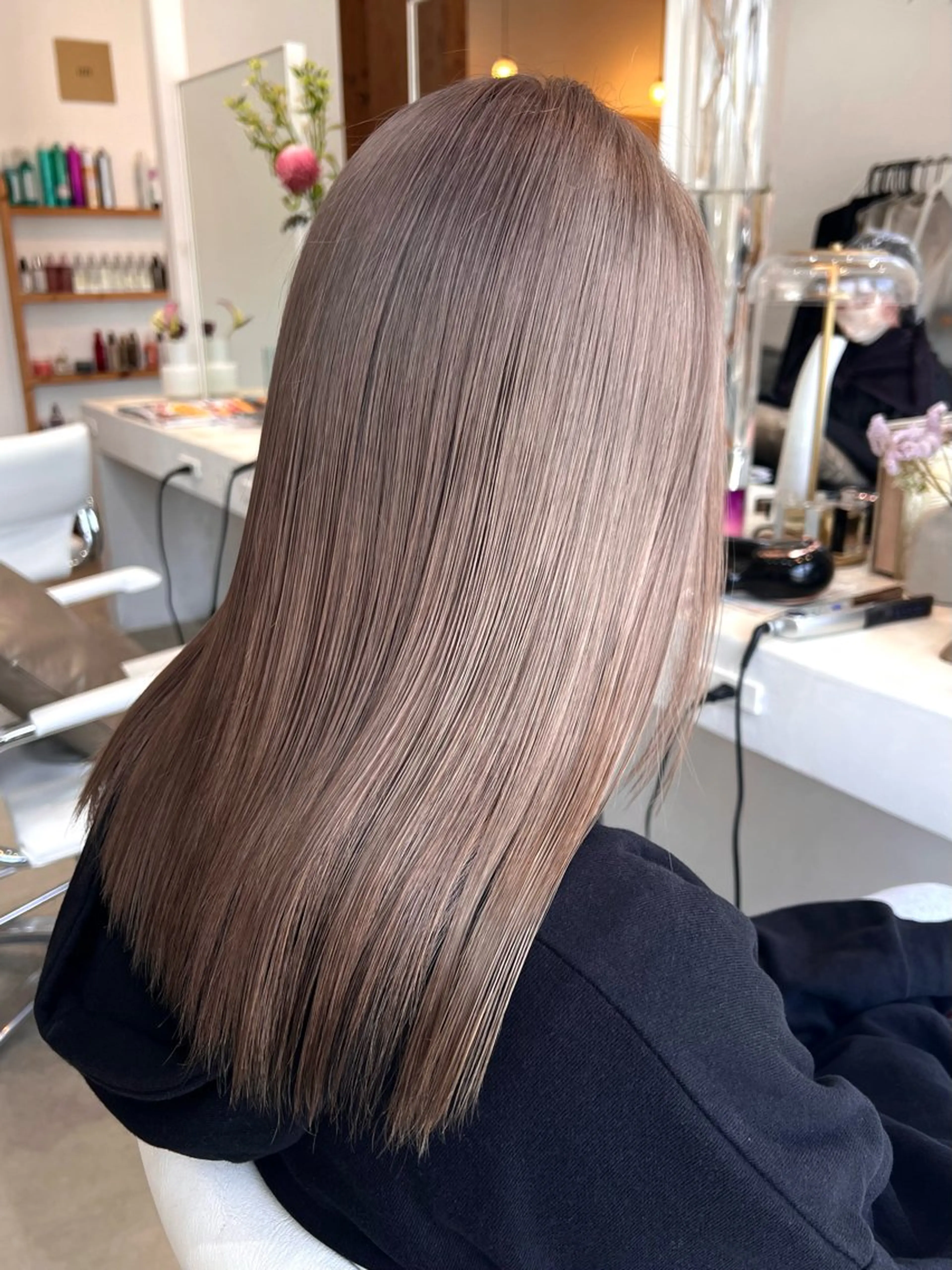 セミロング ヘアカラー トリートメント un ジュリアのヘアスタイル