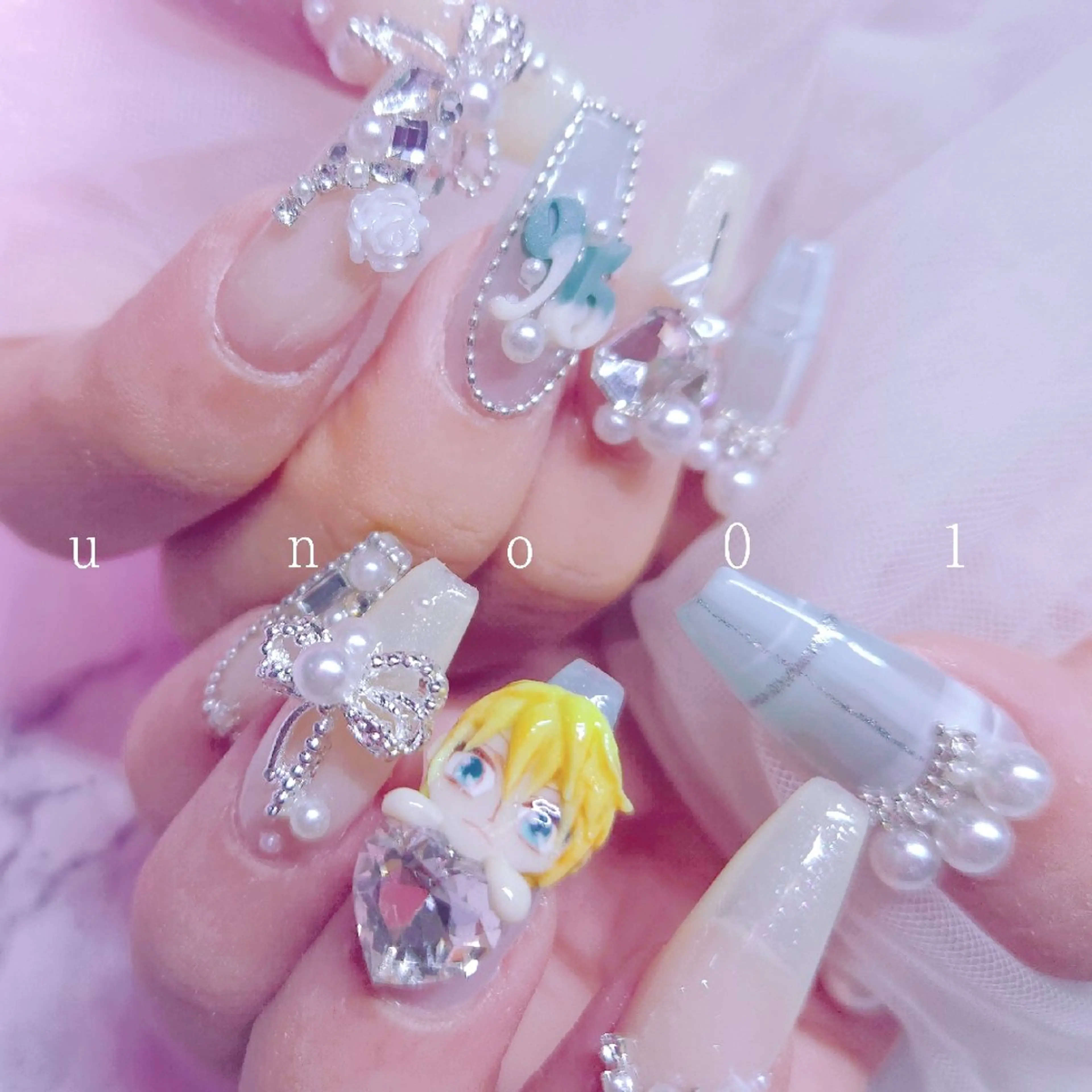 ネイル アートネイル ミディアムネイル ハンドネイル 梅田🦄中崎町🩵 u n o 0 1のネイルデザイン