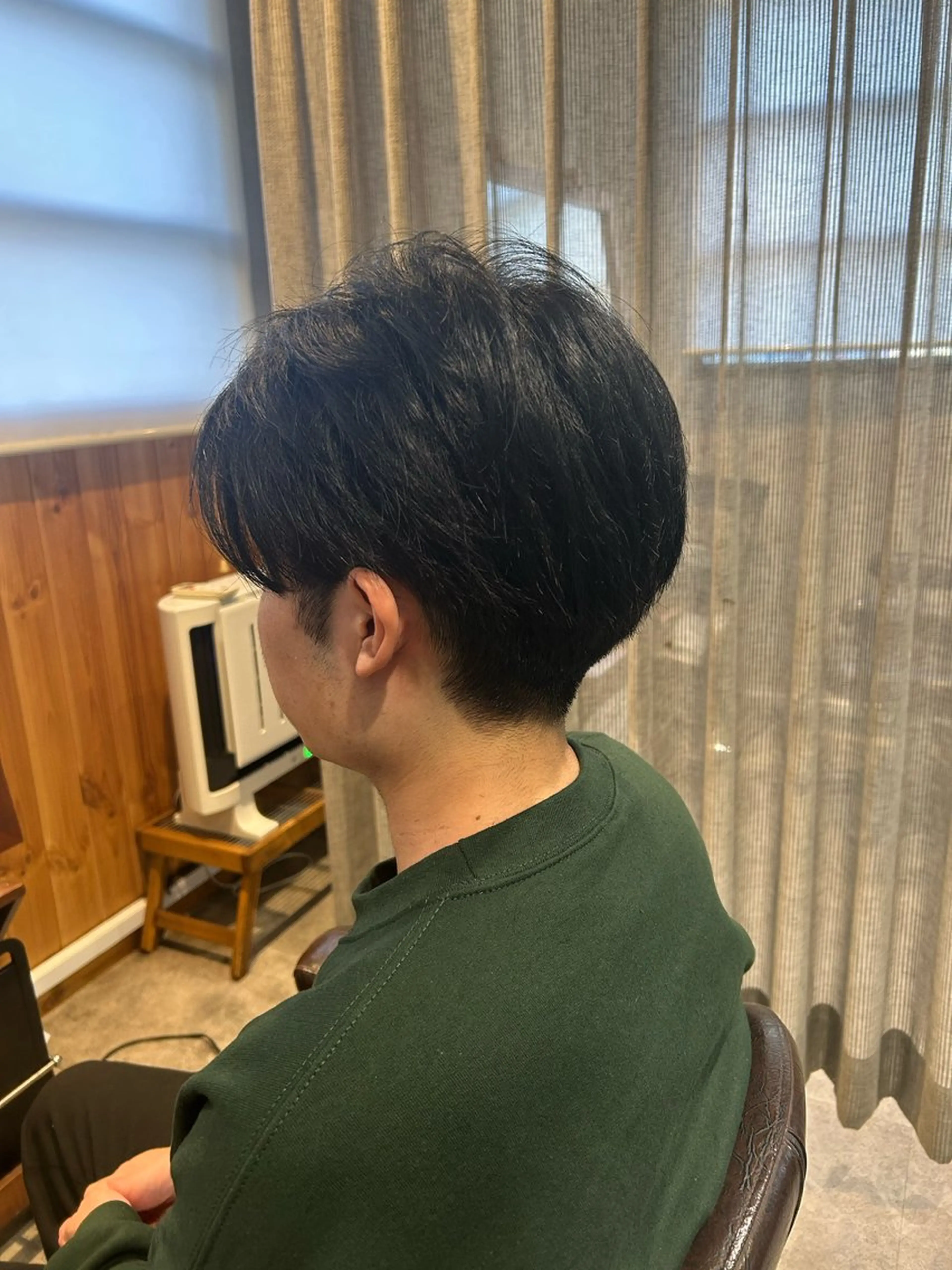 ショート メンズ センターパート 武井 哉子のヘアスタイル