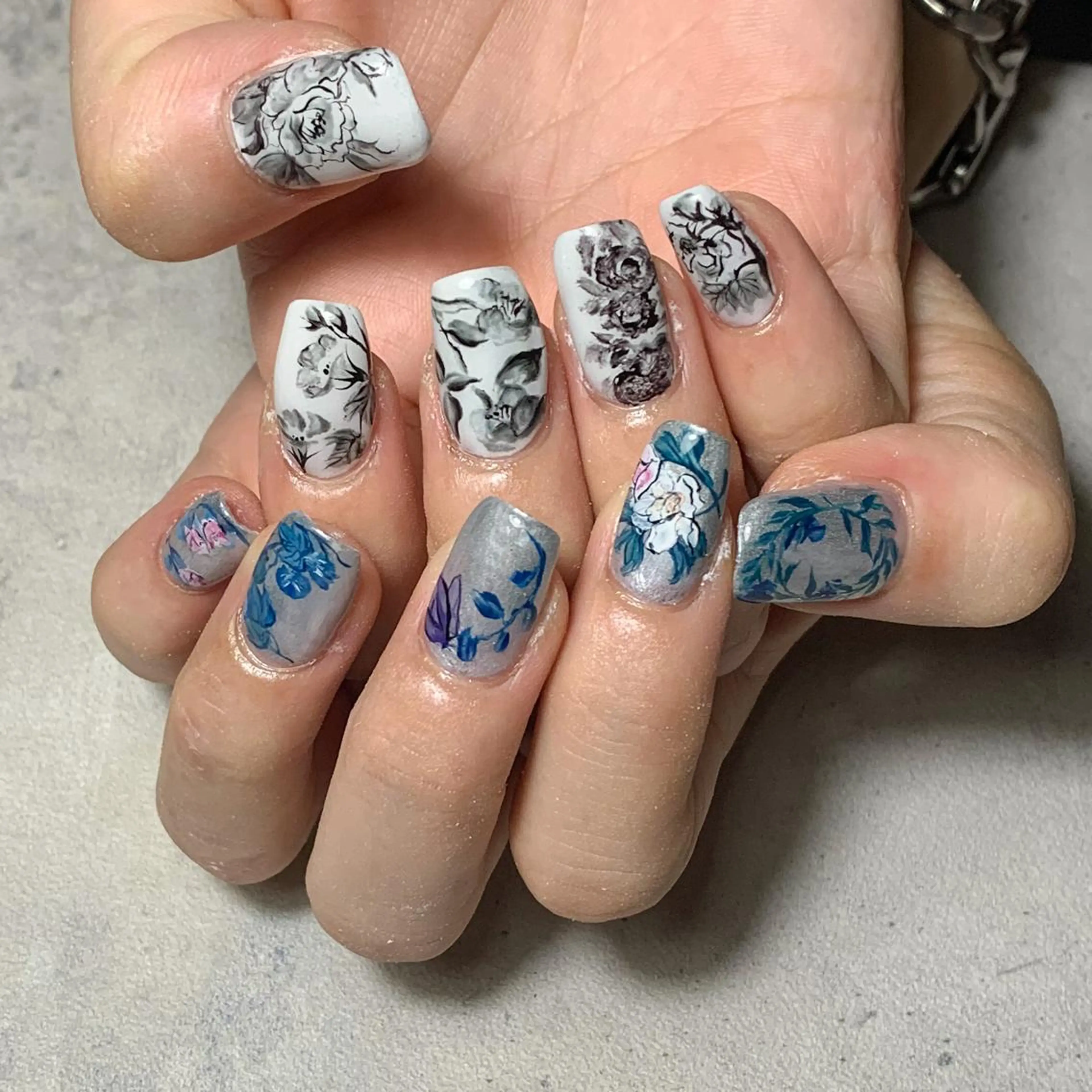 ネイル ハンドネイル FIORITURA aiのネイルデザイン