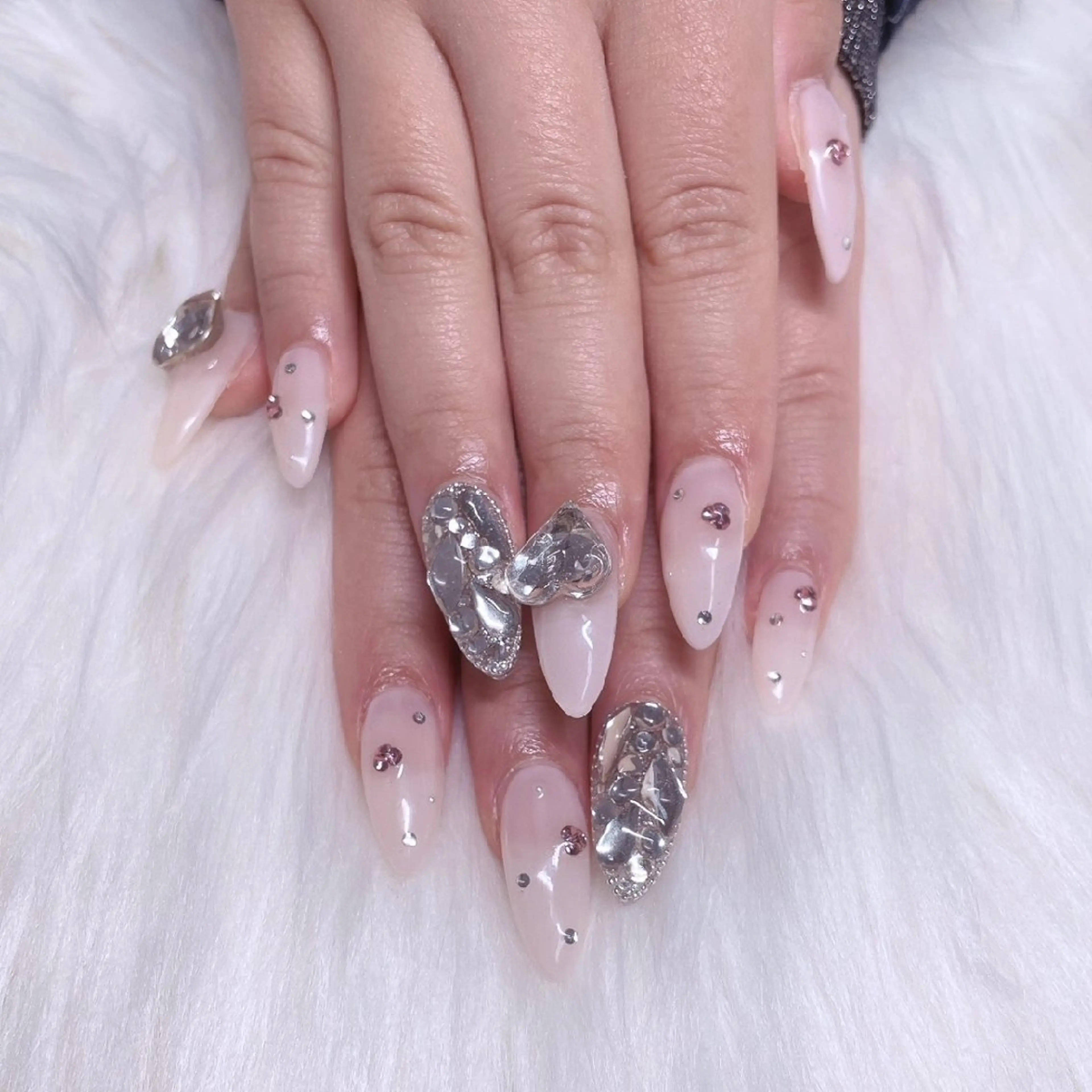 ネイル NAKAJIMA ERIKAのネイルデザイン