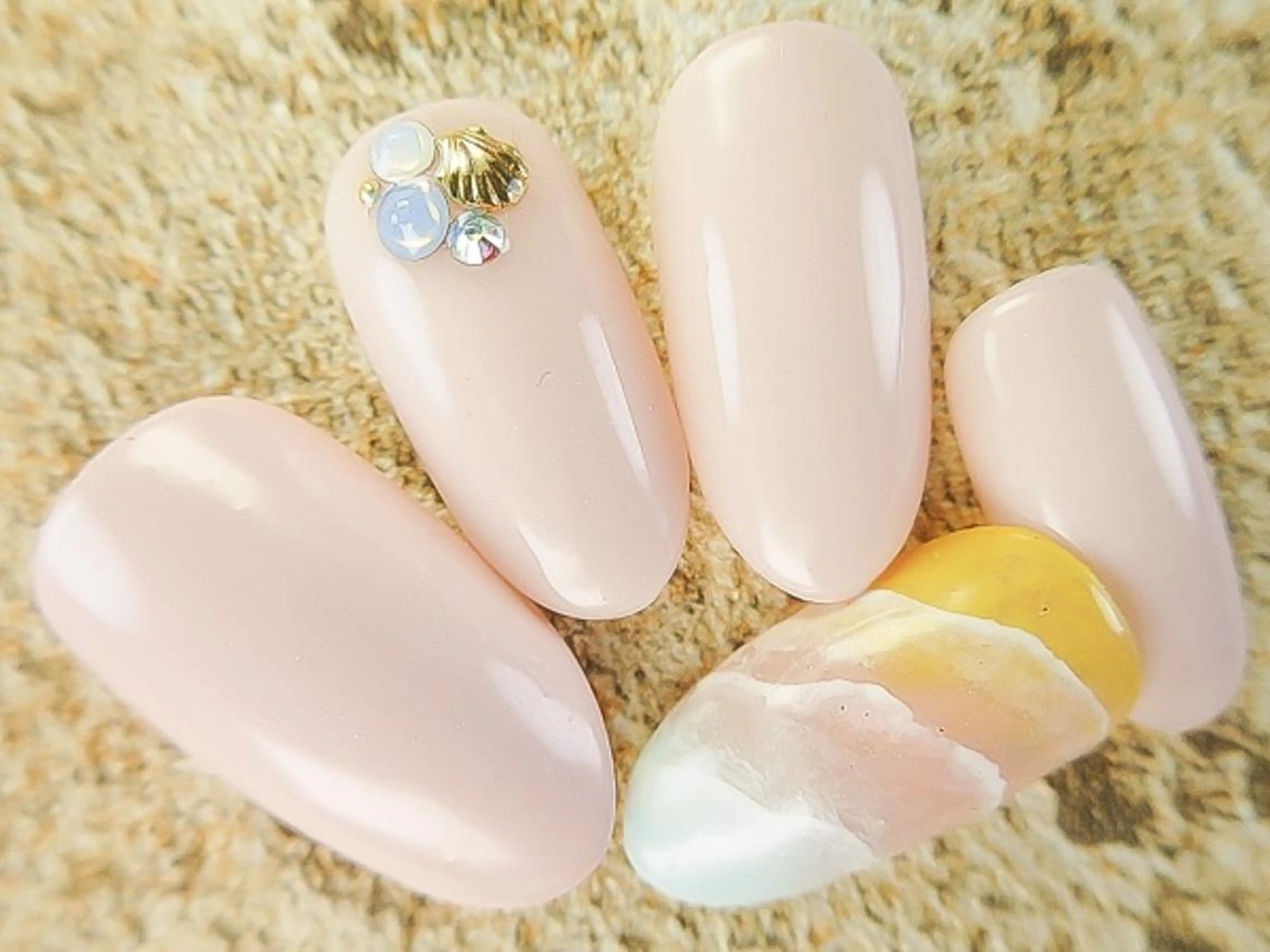 ネイル Nagumo Mのネイルデザイン