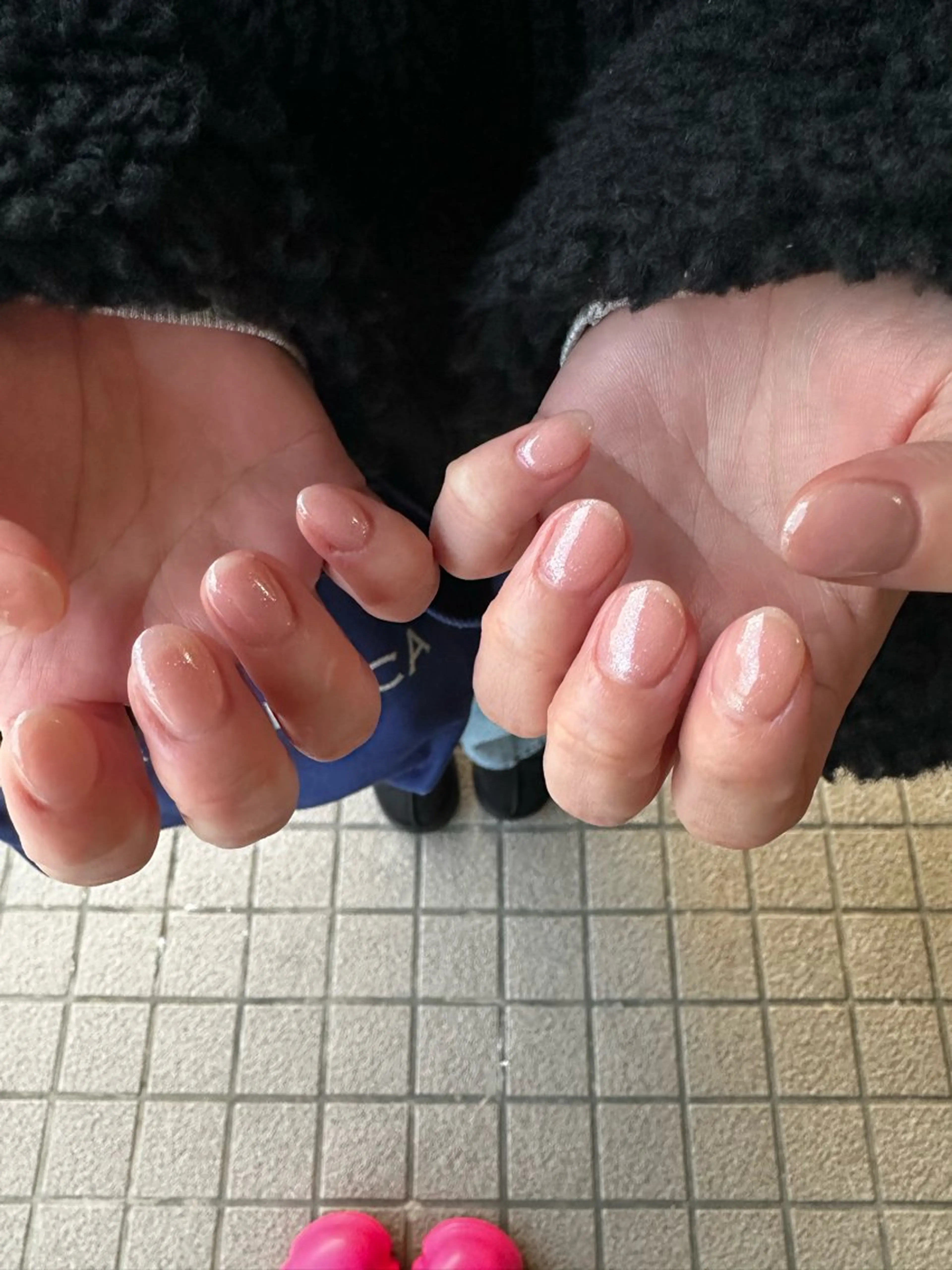 ネイル ラメ(グリッター) オフィスネイル ピンク ハンドネイル Sawa ︎︎𓂃⟡.·のネイルデザイン