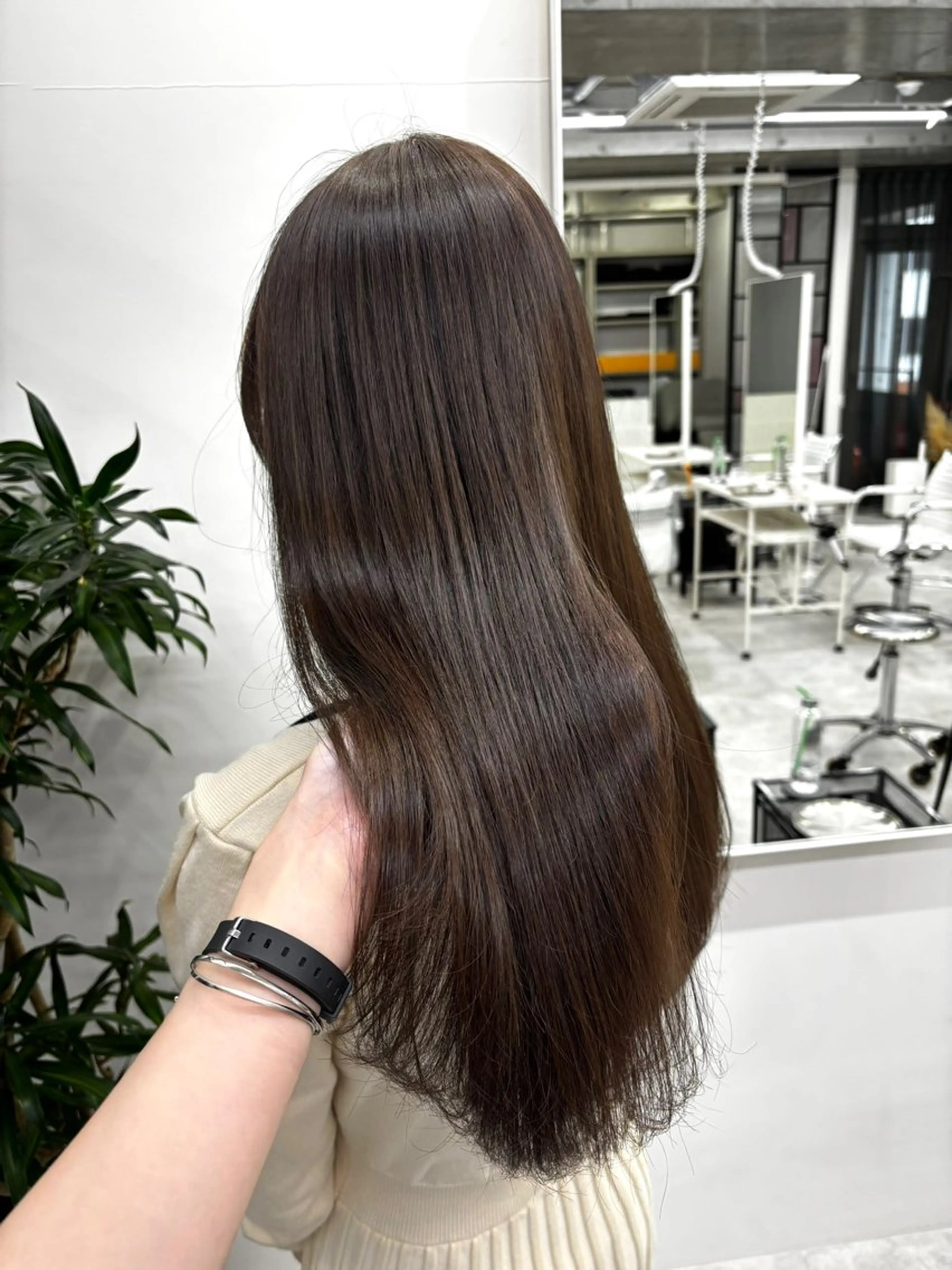 ロング 榊琴帆/美容師兼 アイブロウリストの眉毛・アイブロウイメージ