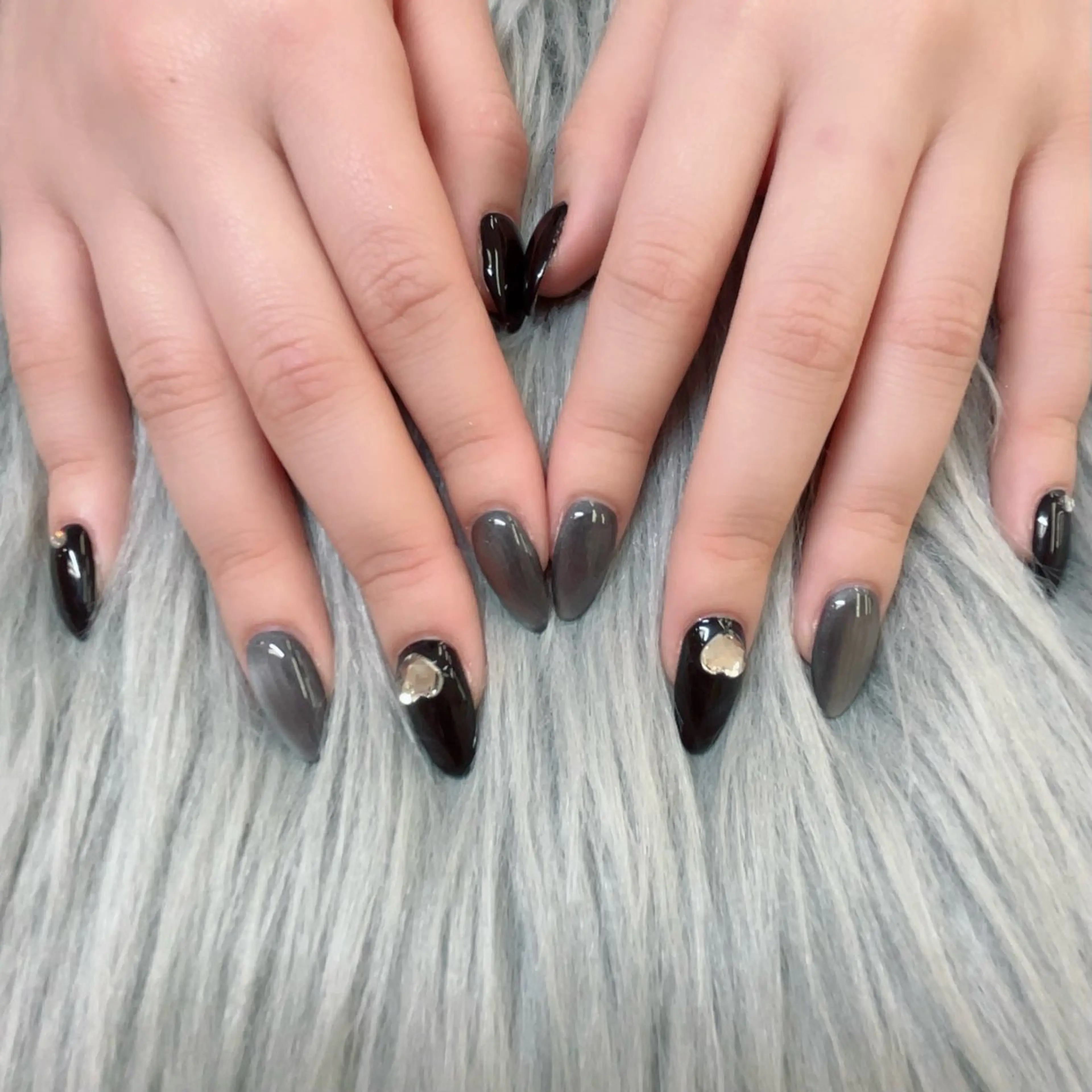 ネイル フラッシュネイル マグネットネイル ワンカラーネイル シンプルネイル ストーンネイル ハンドネイル Bianca立川店 saitoのネイルデザイン