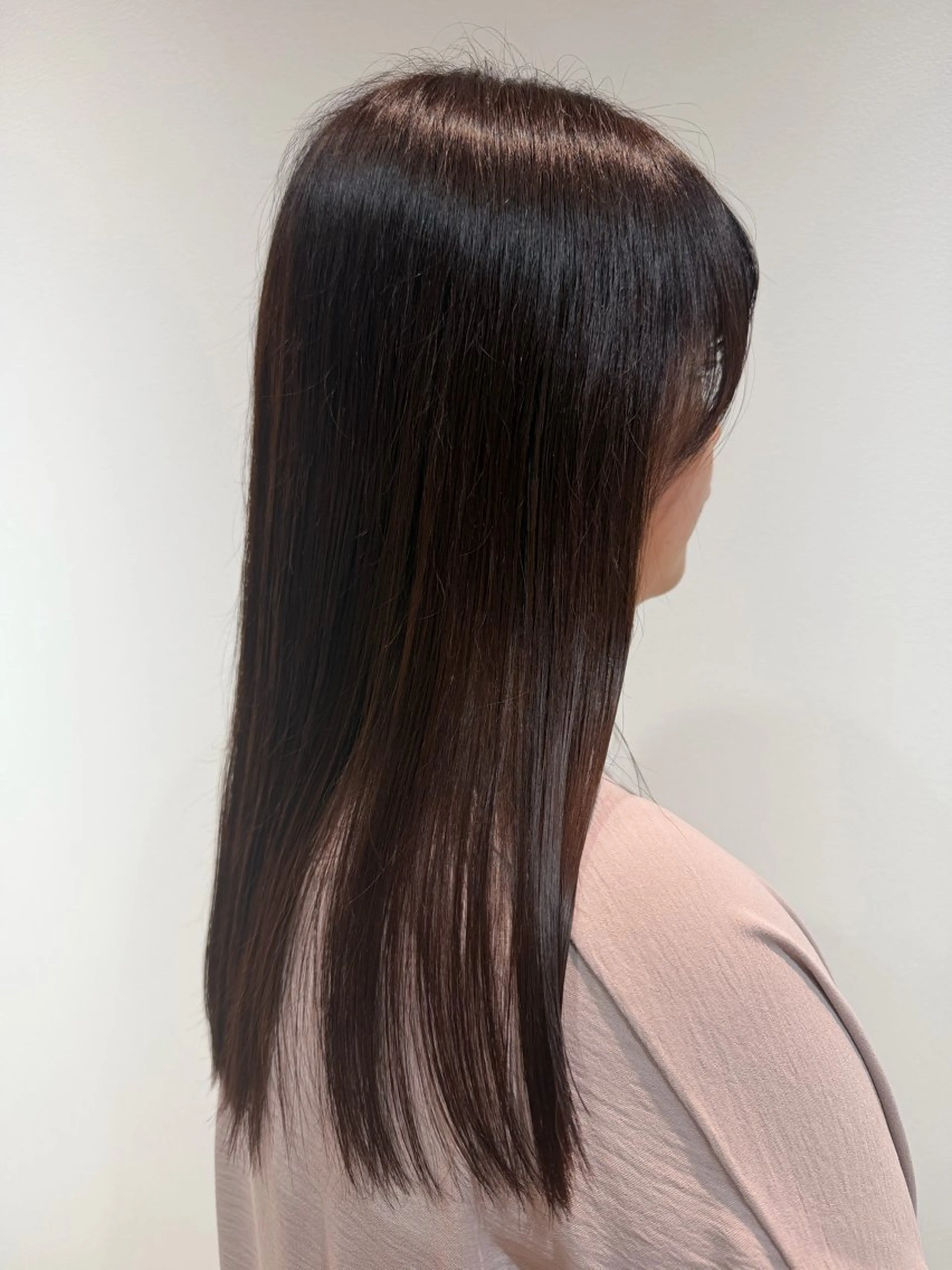 ロング ピンクブラウン 中村 優奈のヘアスタイル