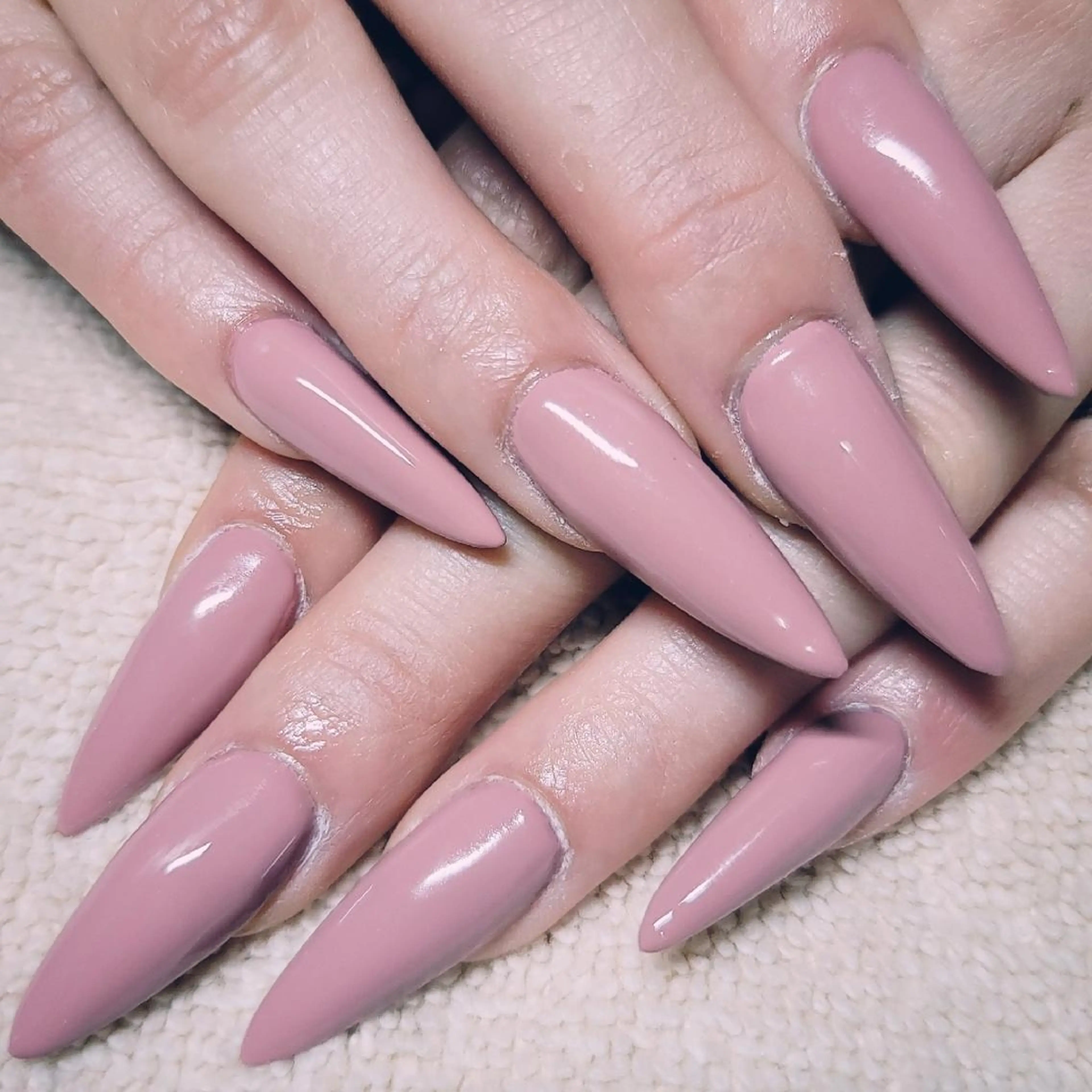 ネイル ロングネイル ワンカラーネイル ピンク ピンクベージュ ハンドネイル よしだ ひろきのネイルデザイン