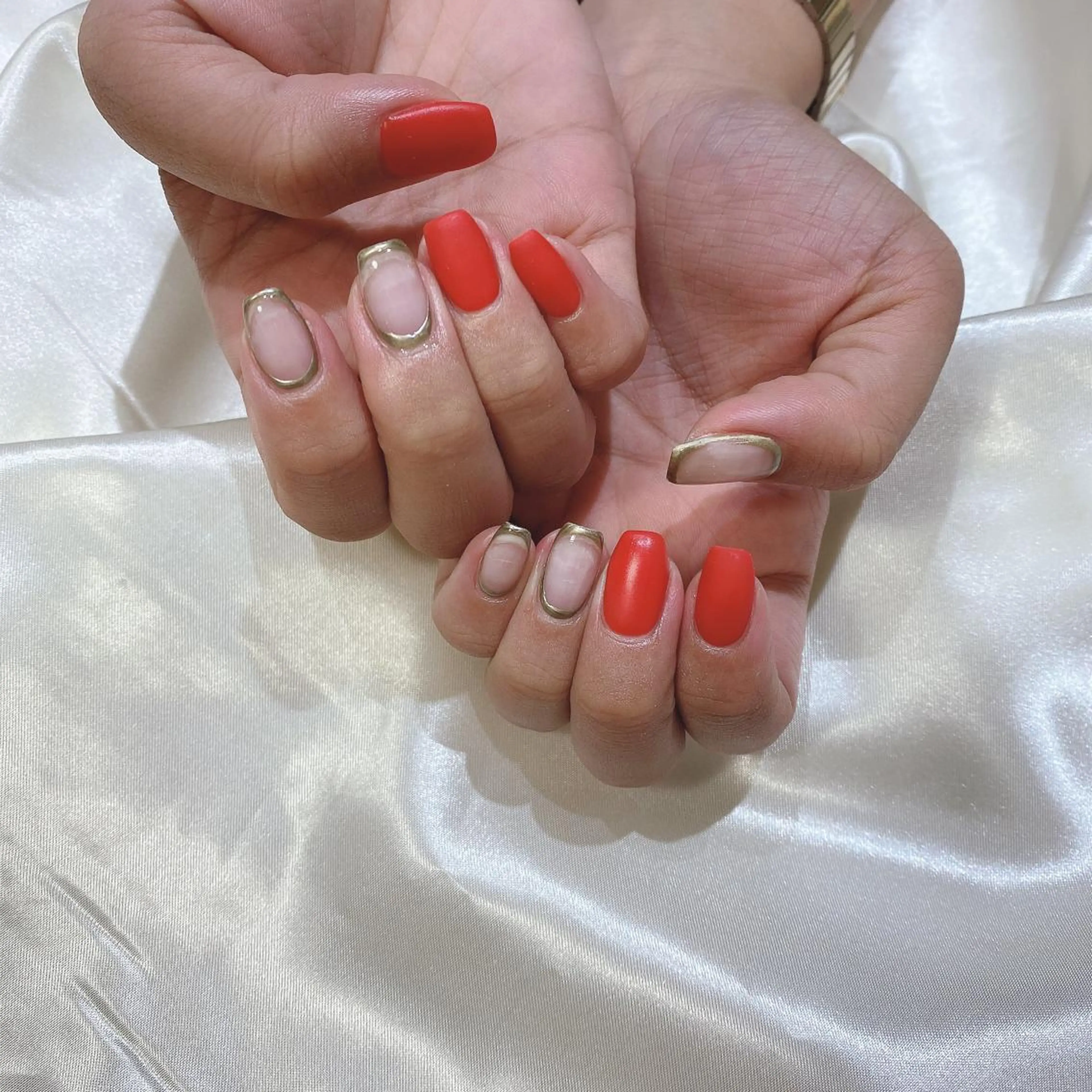 ネイル ハンドネイル 西岡 杏のネイルデザイン