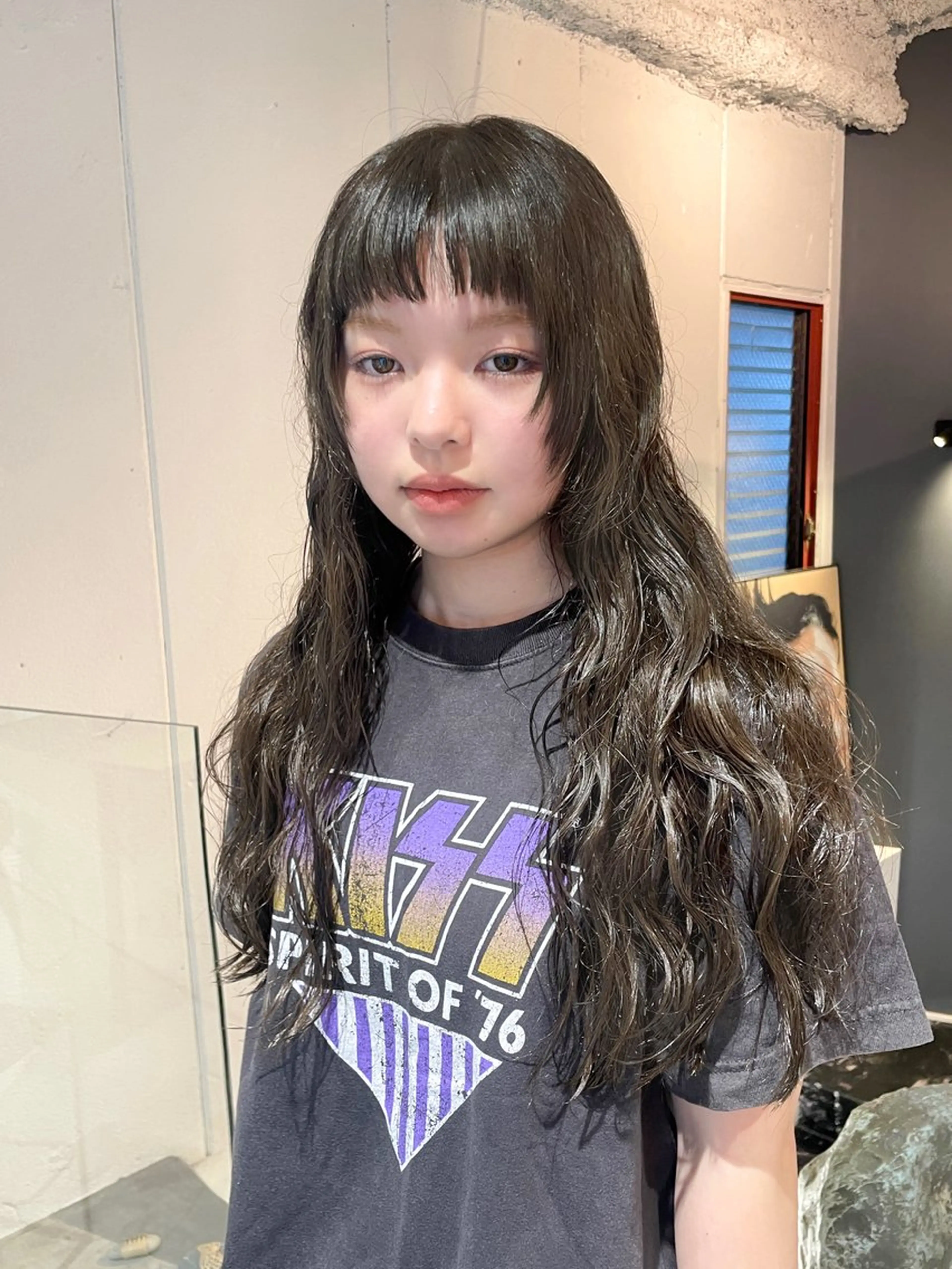 ロング カラー ヘアアレンジ ベージュカラー オリーブベージュ 顔まわりレイヤー 顔周りカット レイヤーカット カット ヘアカラー ハッシュカット/ 韓国ヘア☽⋰mahoのヘアスタイル