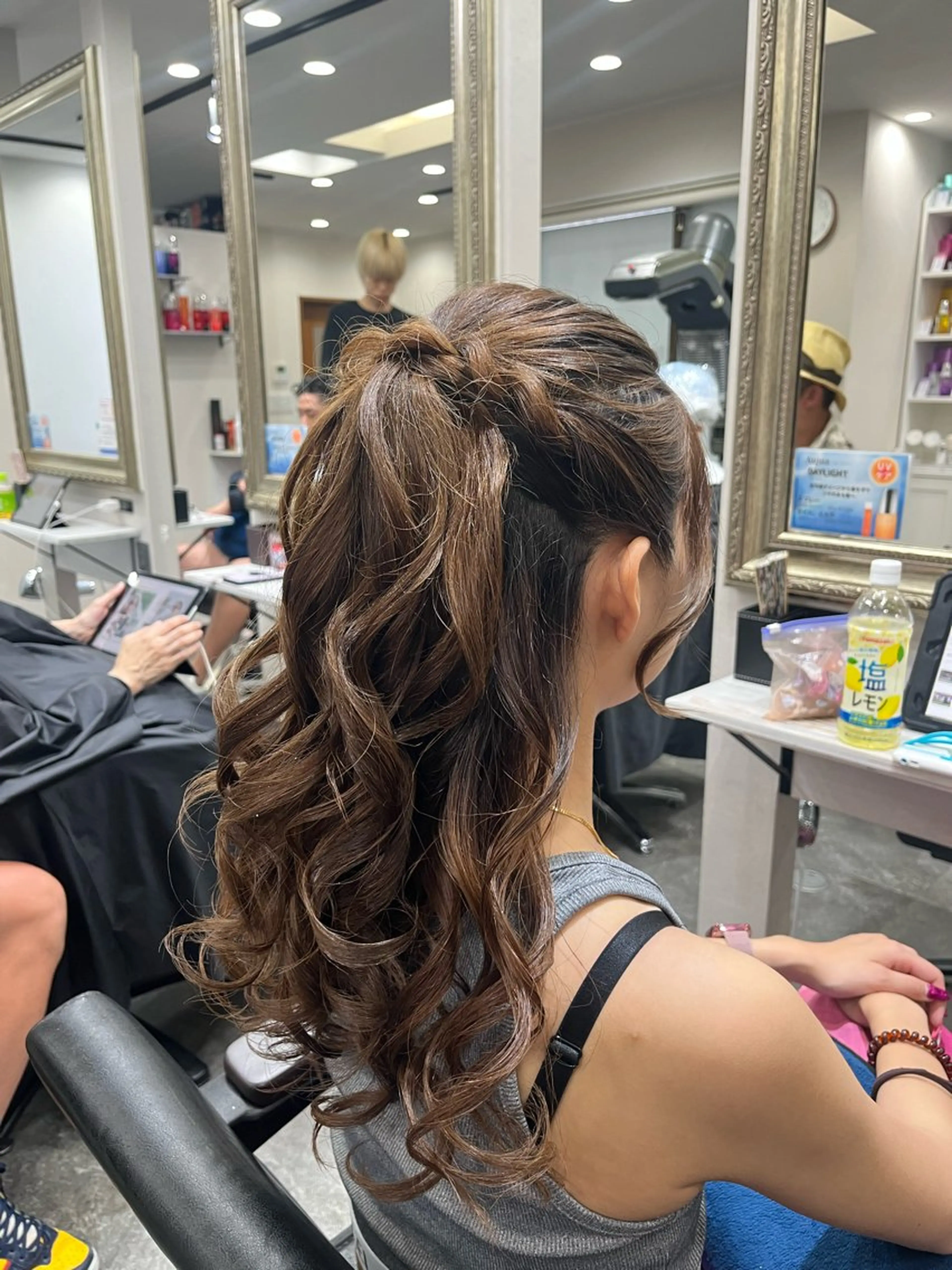 ロング ヘアアレンジ 籾木 美優のヘアスタイル