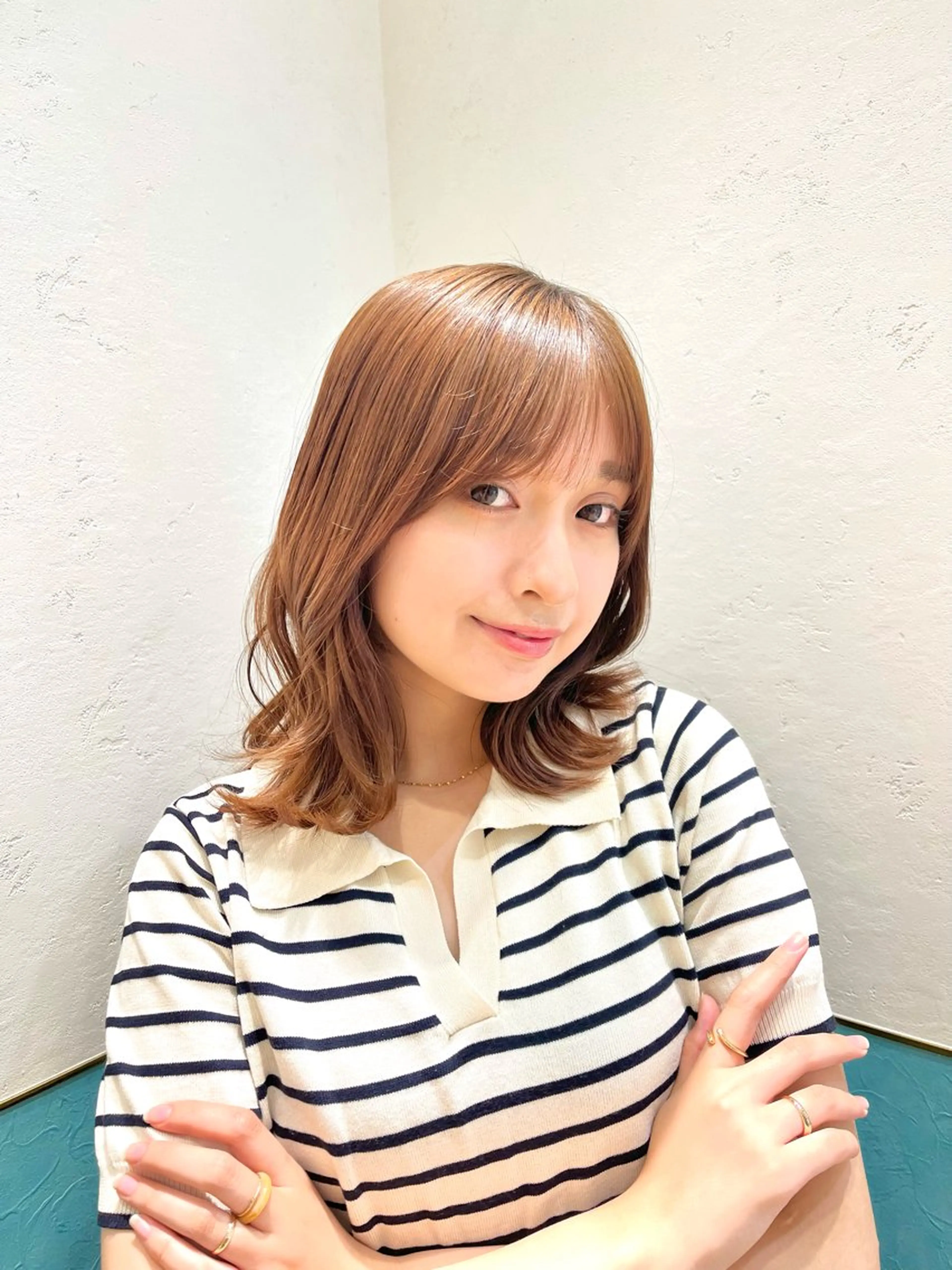 ミディアム stylist/ボブ ことの/韓国レイヤーのヘアスタイル