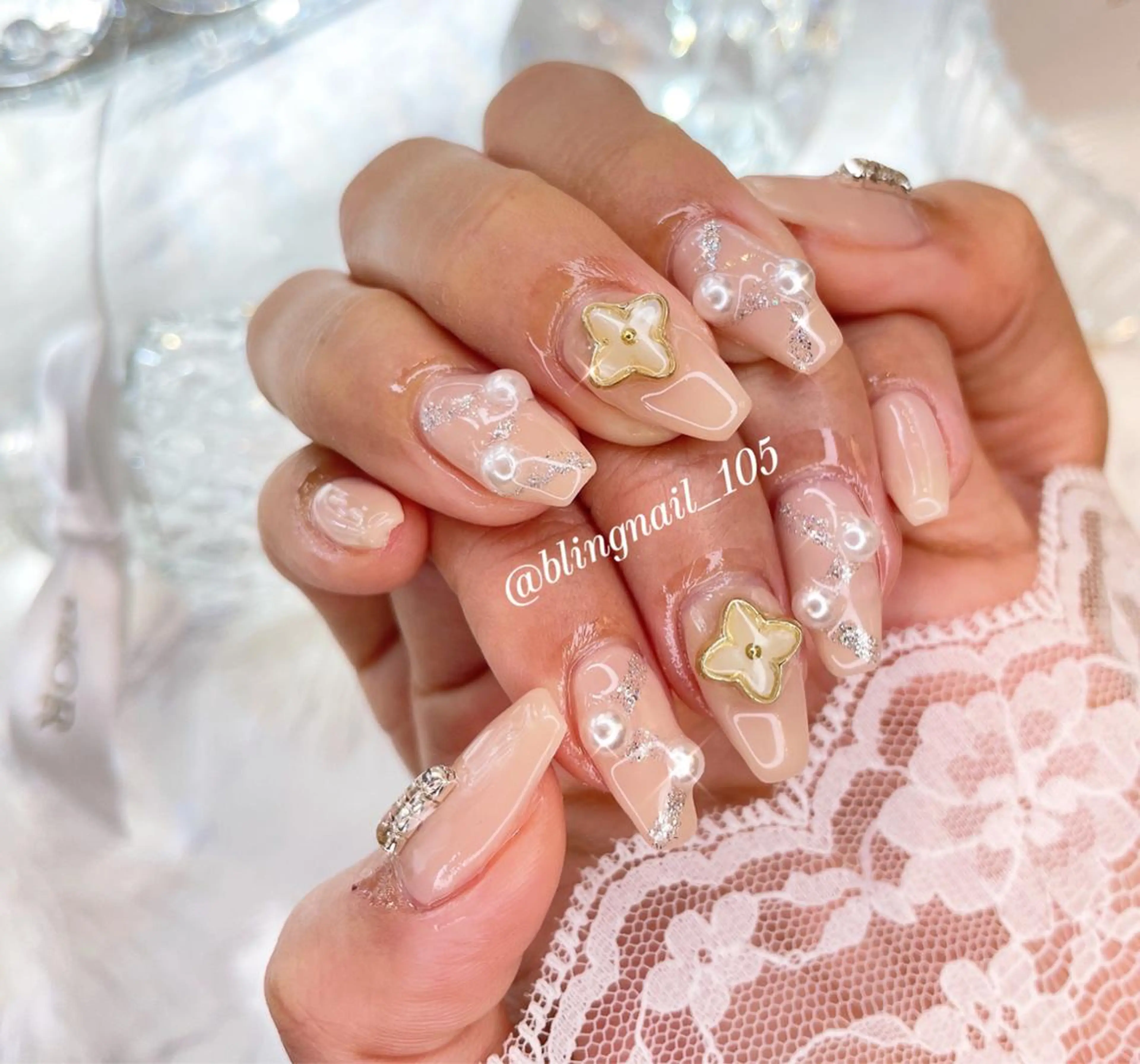 ネイル 23時まで❤︎韓国、 ワンホンネイルのネイルデザイン