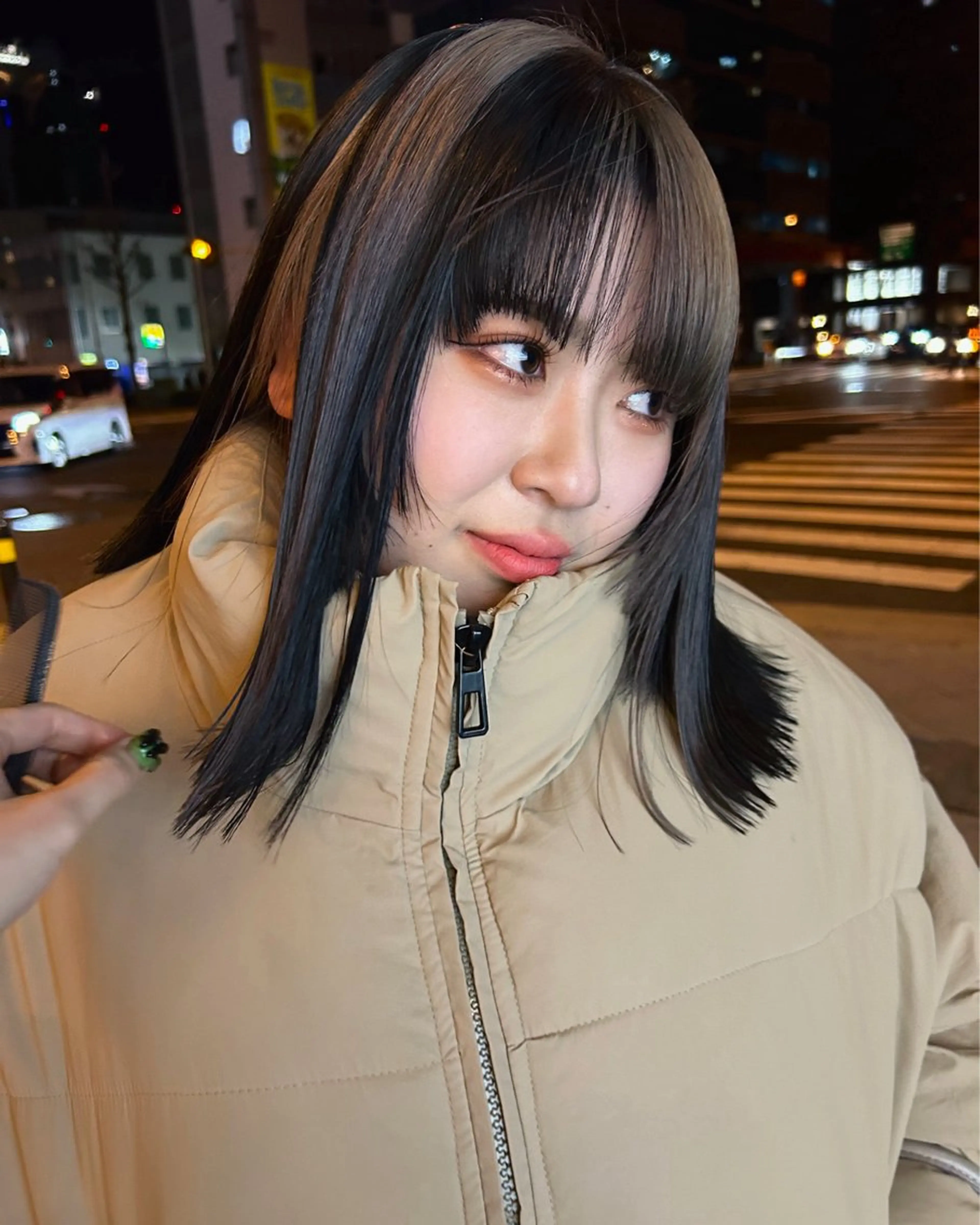 ミディアム sliver マツイ　レンのヘアスタイル