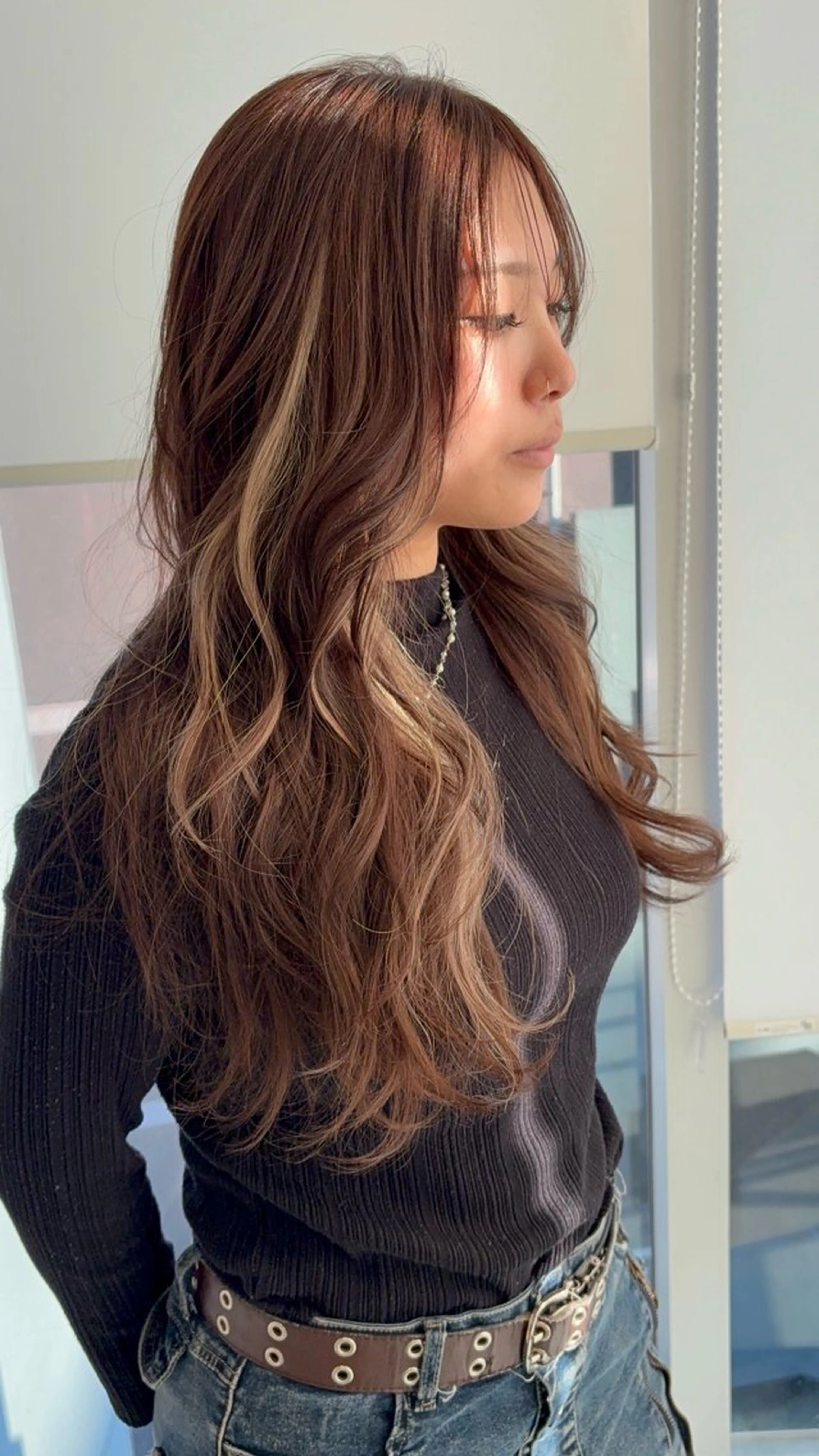 ロング ハイライト 渋谷ハイトーン/ デザインカラー阿部のヘアスタイル