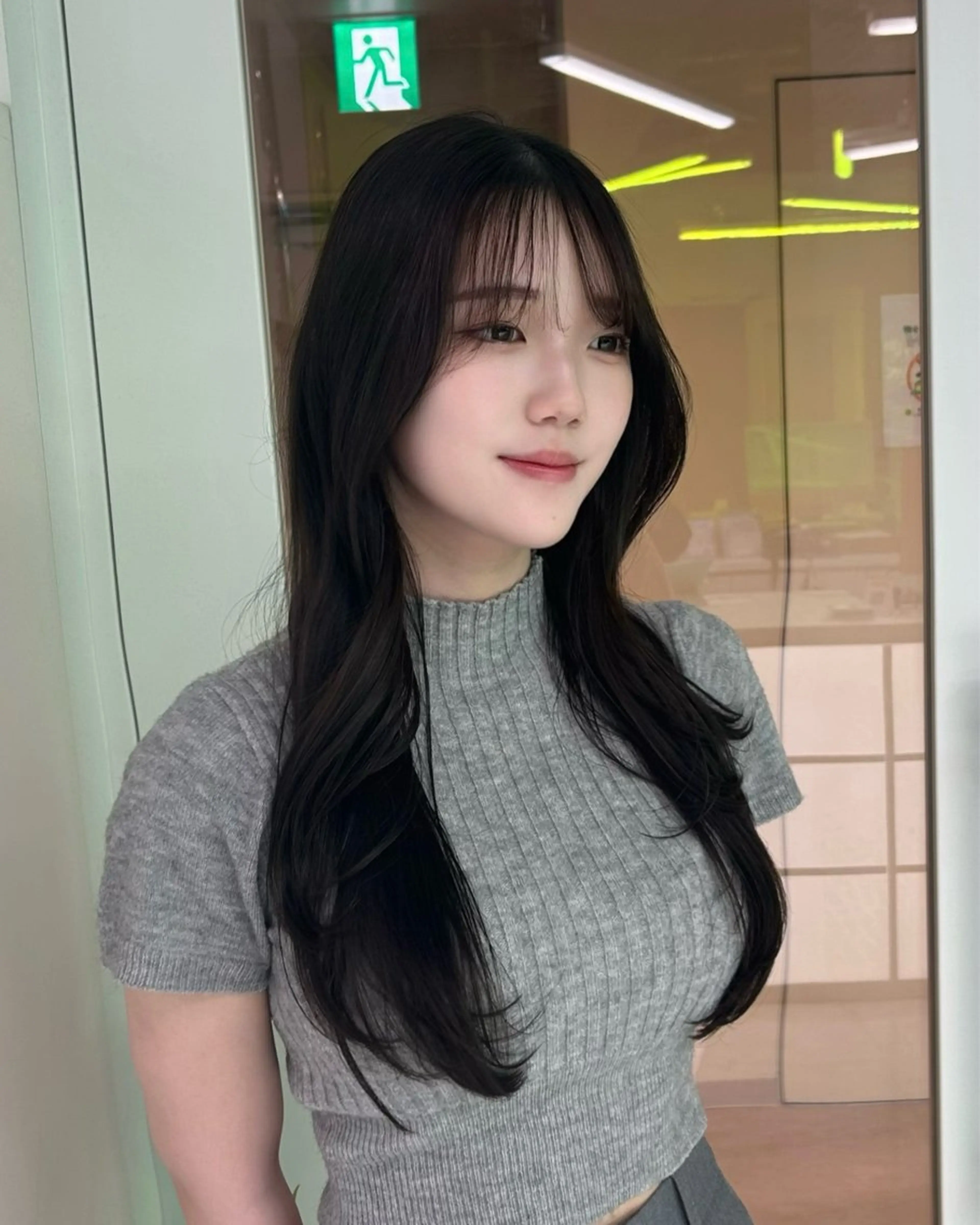 ロング カット ヘアカラー 縮毛矯正 ♡くすみトレンド ♡Rikutoのヘアスタイル