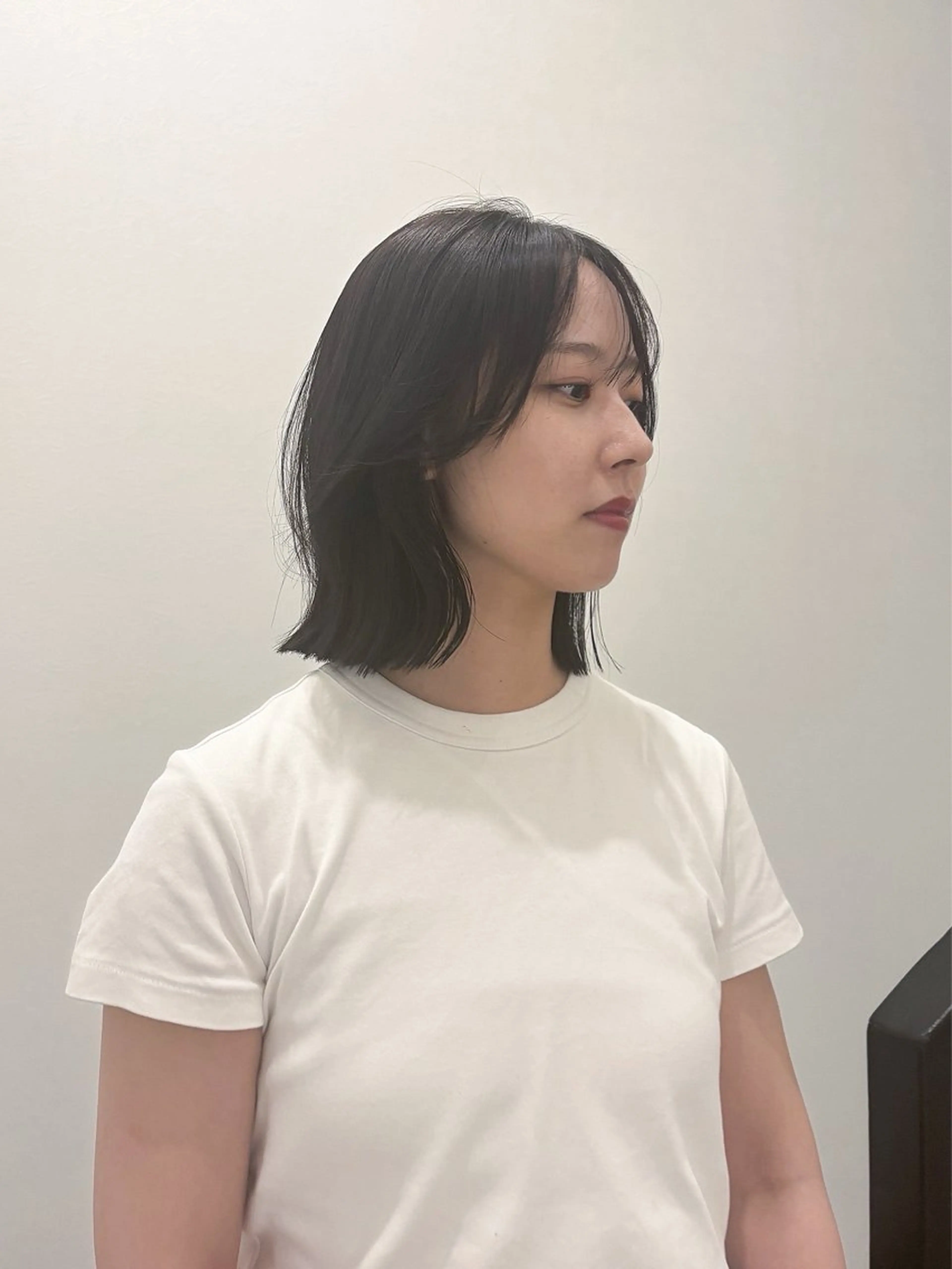 ショート カラー パーマ ヘアアレンジ メンズ 切りっぱなしボブ ボブレイヤー メンズ韓国風 ボブ くびれヘア カット 縮毛矯正 トリートメント 切りっぱなしヘアボブ ミディアムヘアRYOのヘアスタイル
