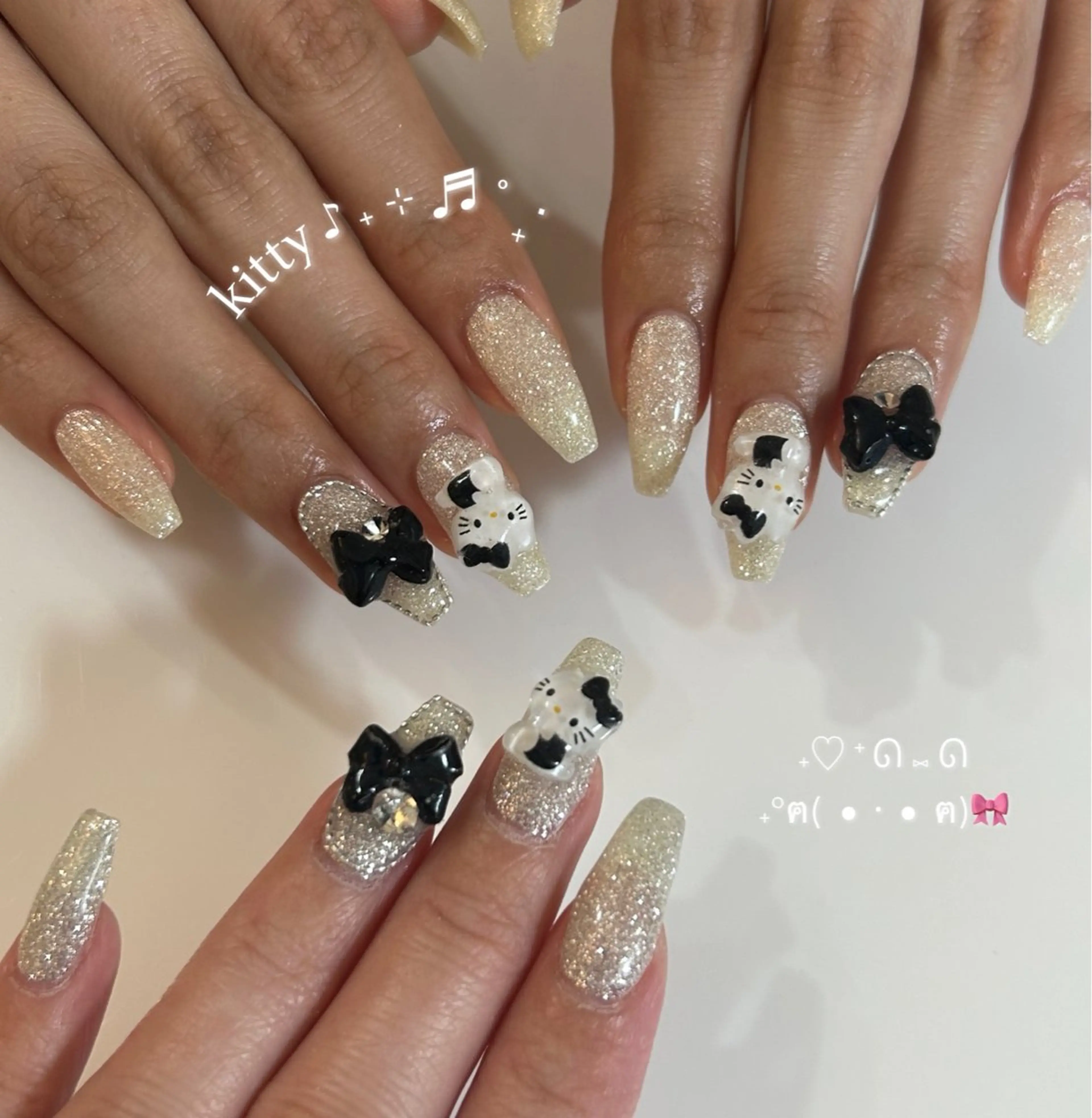 ネイル ハンドネイル ViViA momokaのネイルデザイン