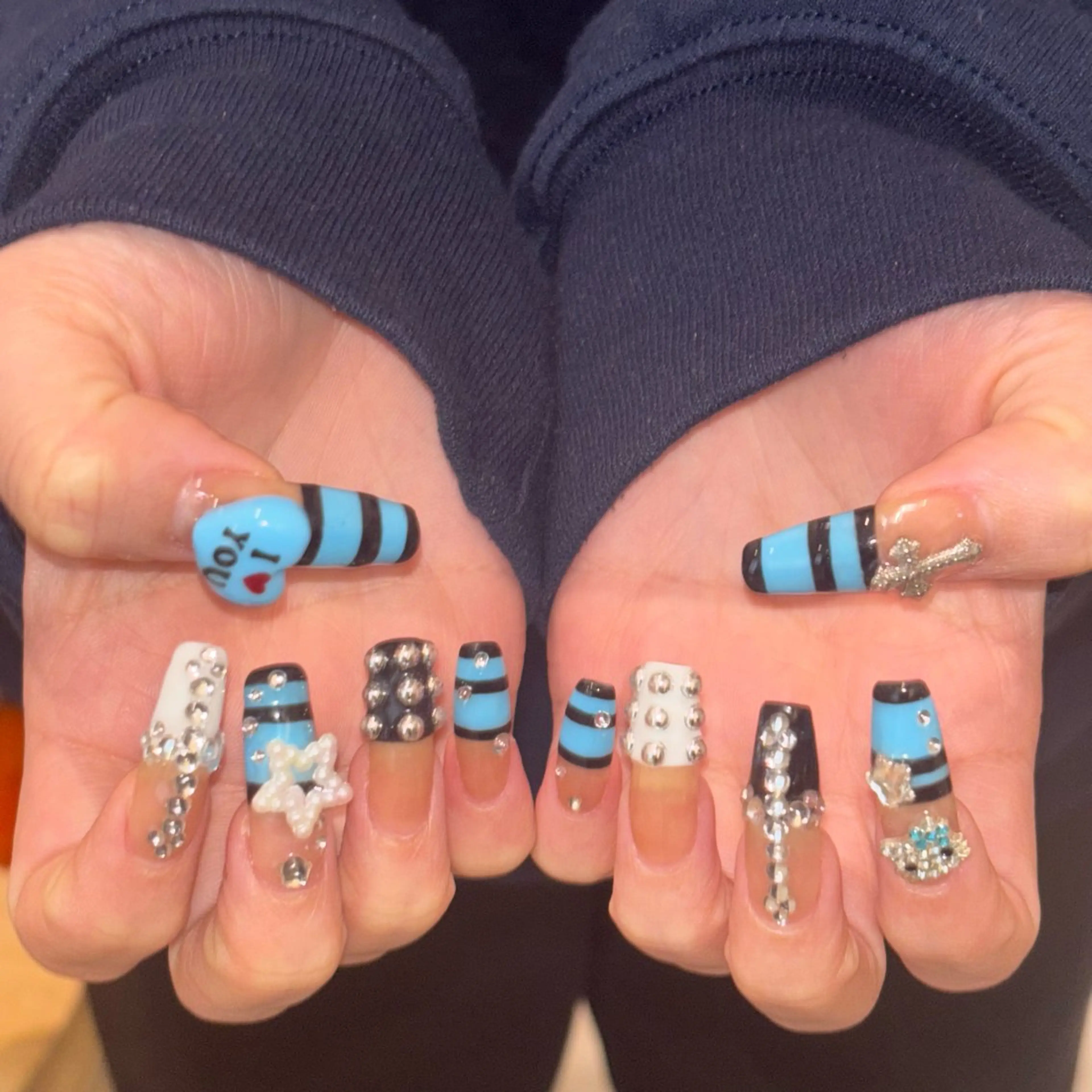 ネイル ハンドネイル 🐬Cxxu° Nail✝️のネイルデザイン